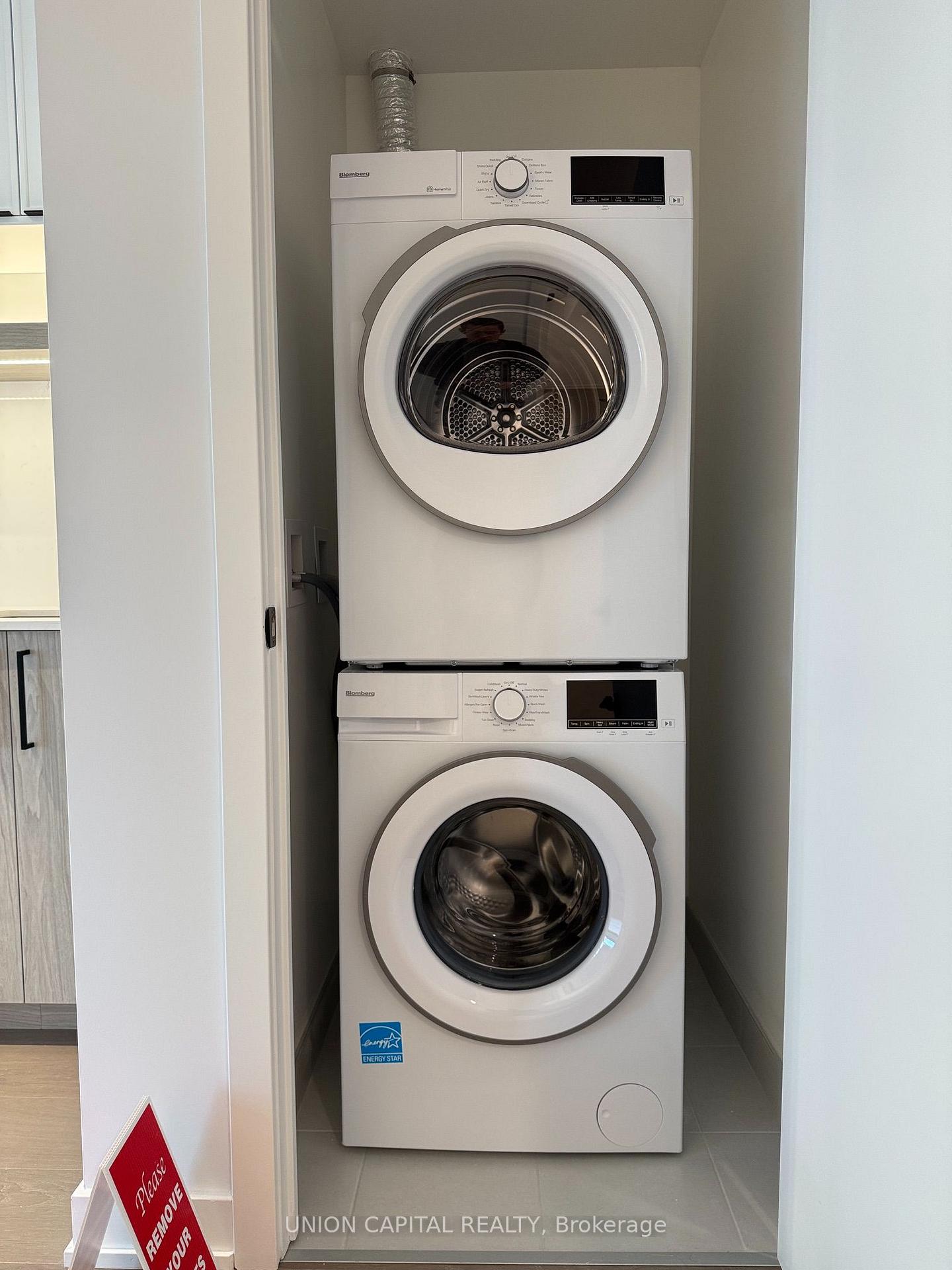 Photo 5 of Unit 2101, 91 Montclair Avenue, Toronto, Forest Hill South — HOMEH
