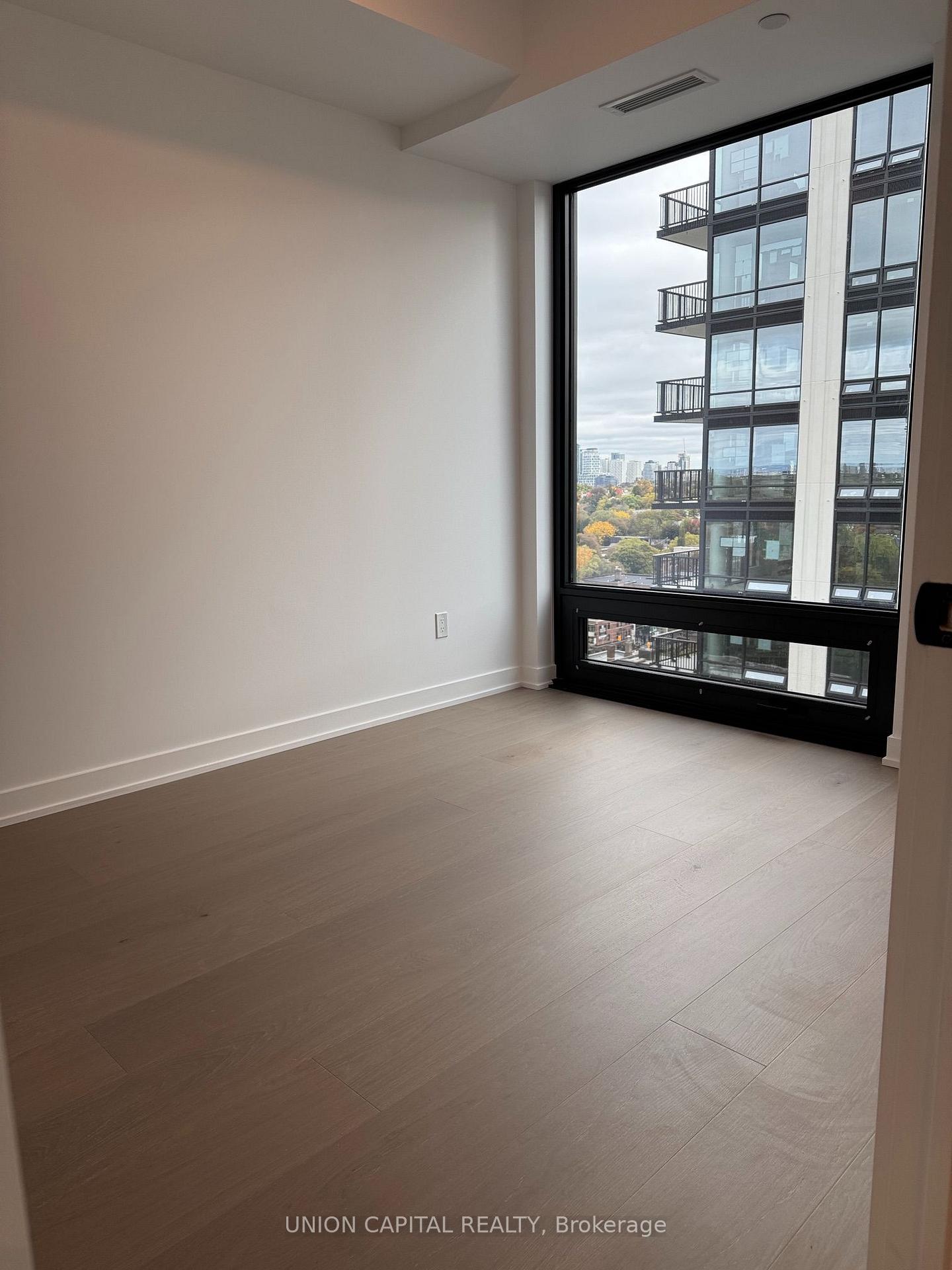 Photo 9 of Unit 2101, 91 Montclair Avenue, Toronto, Forest Hill South — HOMEH