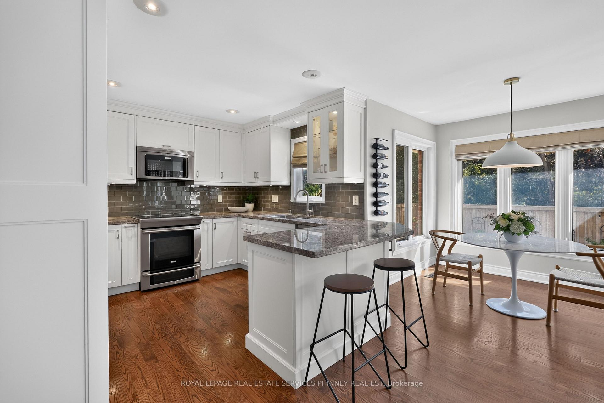 Photo 21 of 1012 Oak Meadow Road, Oakville, Glen Abbey — HOMEH