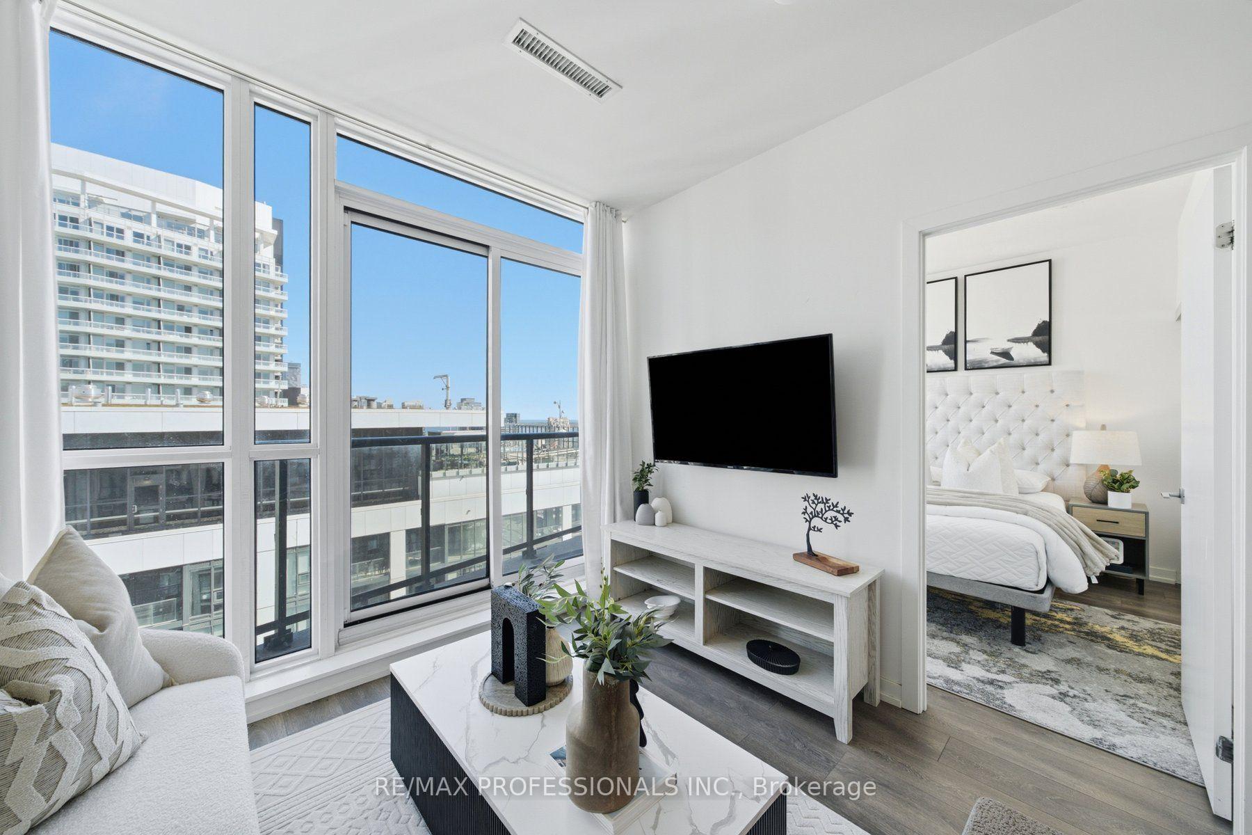 Photo of Unit PH08, 49 East Liberty Street