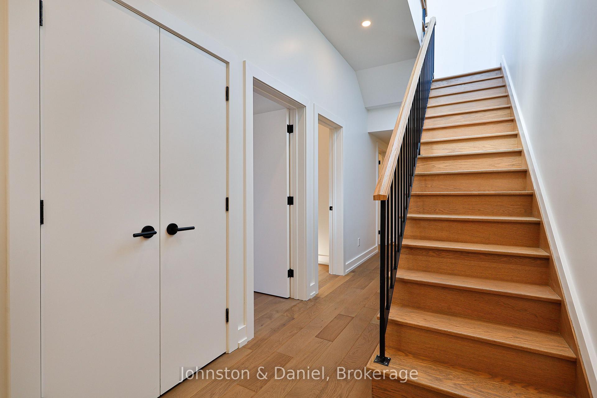 Photo 6 of Unit 7, 314 Lonsdale Road, Toronto, Forest Hill South — HOMEH