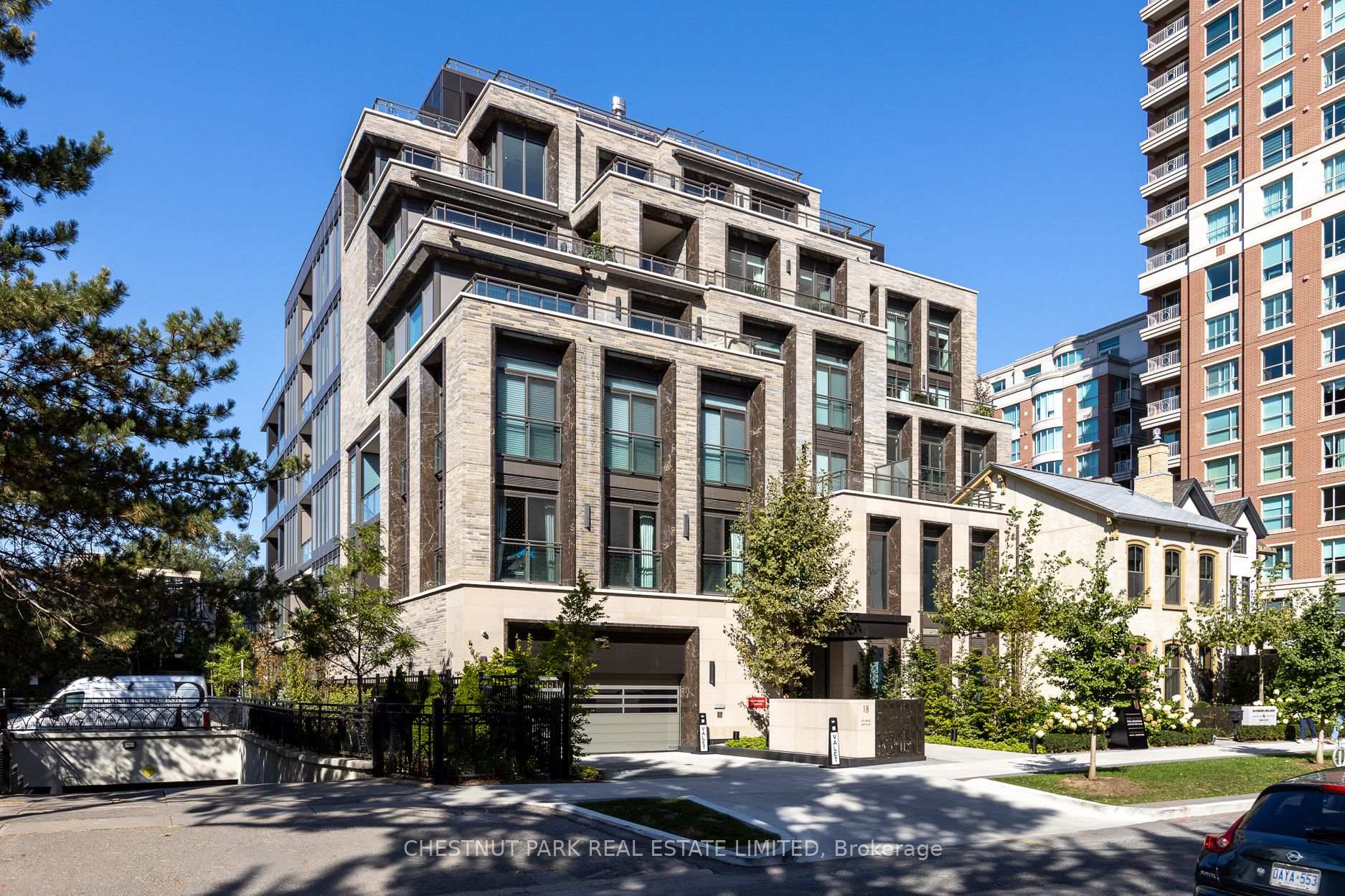 Photo of Unit 301, 10 Prince Arthur Avenue