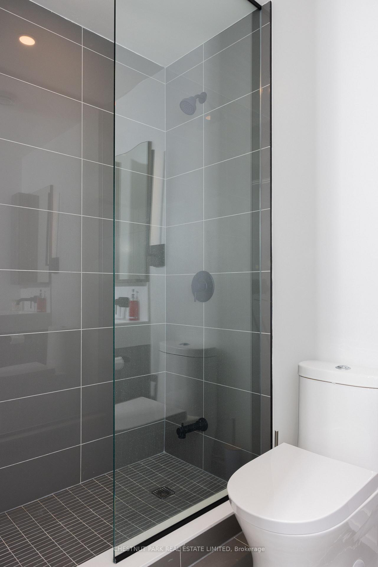Photo 12 of Unit 1807, 117 Broadway Avenue, Toronto, Mount Pleasant West — HOMEH