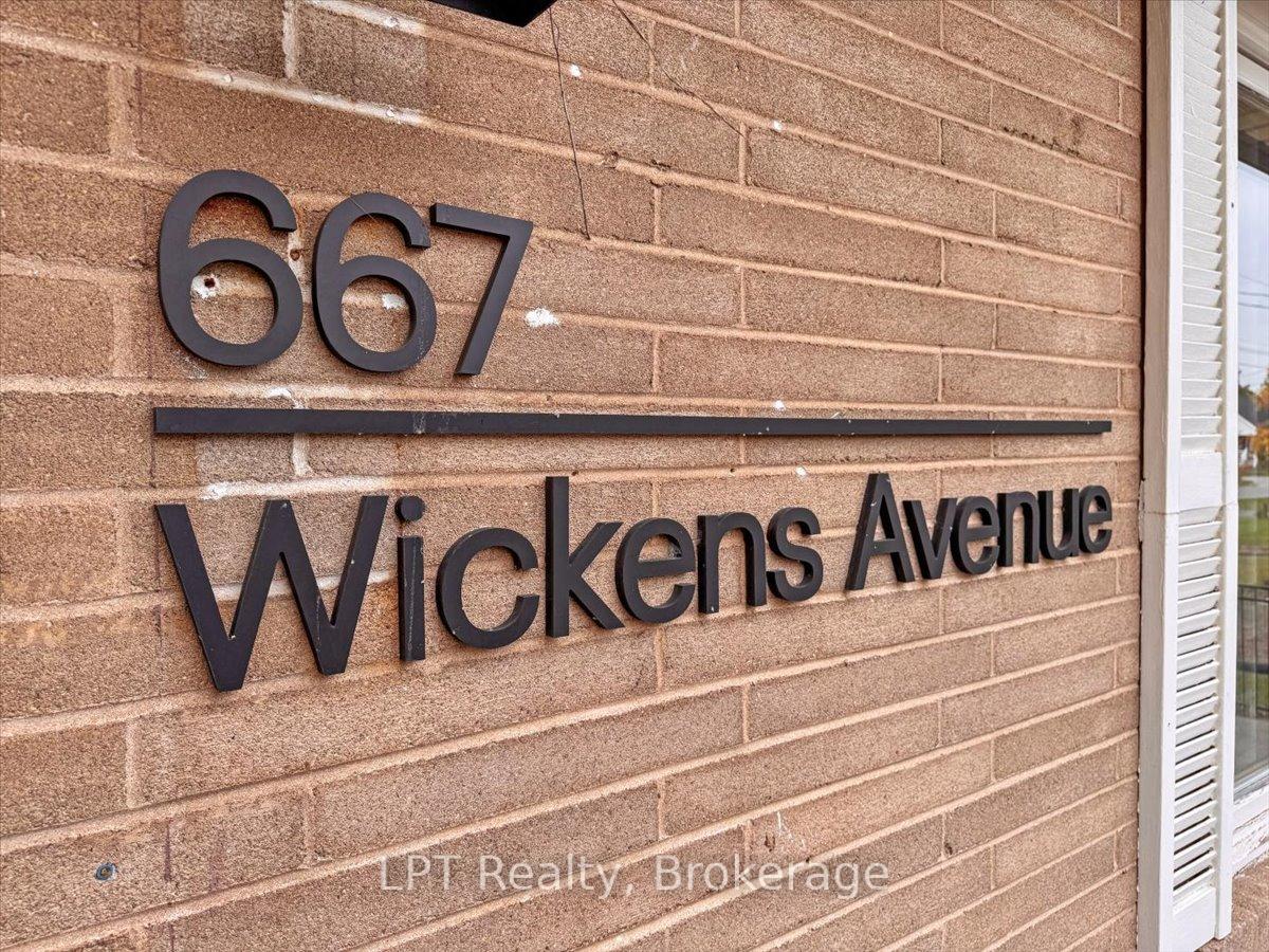 Photo 5 of 667 Wickens Avenue, Burlington, LaSalle — HOMEH