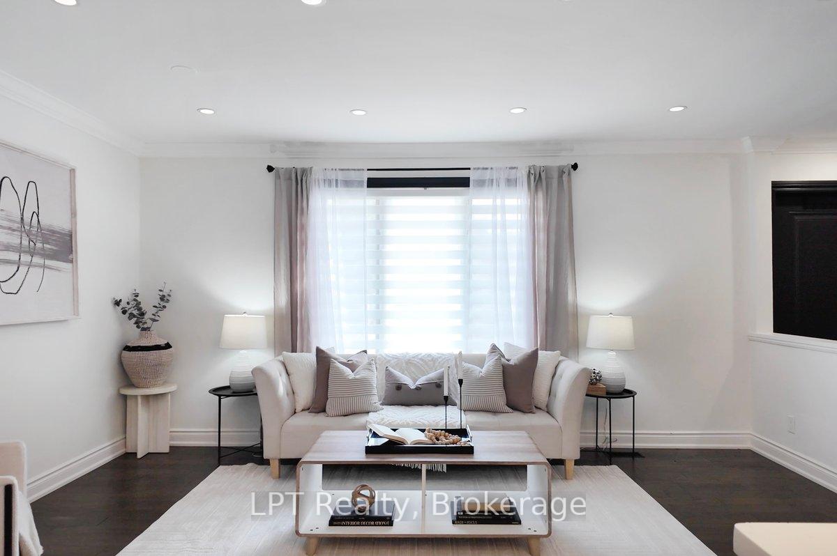 Photo 12 of 667 Wickens Avenue, Burlington, LaSalle — HOMEH