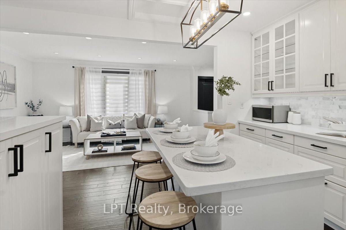 Photo 17 of 667 Wickens Avenue, Burlington, LaSalle — HOMEH