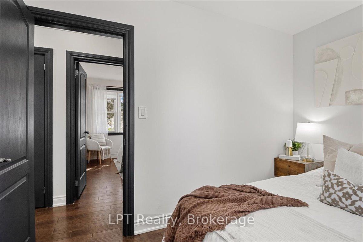 Photo 25 of 667 Wickens Avenue, Burlington, LaSalle — HOMEH