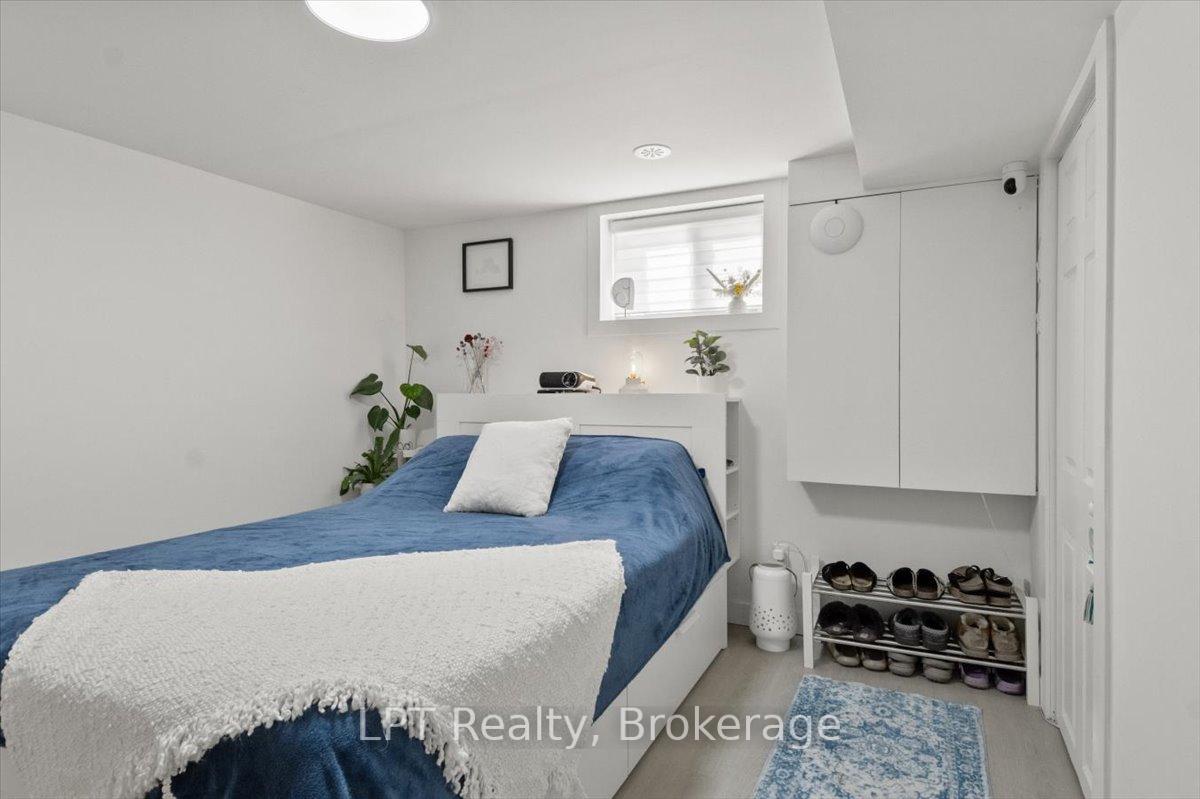 Photo 38 of 667 Wickens Avenue, Burlington, LaSalle — HOMEH