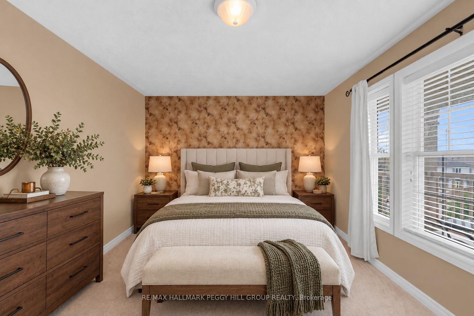 Photo 9 of 5 Sandringham Drive, Barrie, Innis-Shore — HOMEH