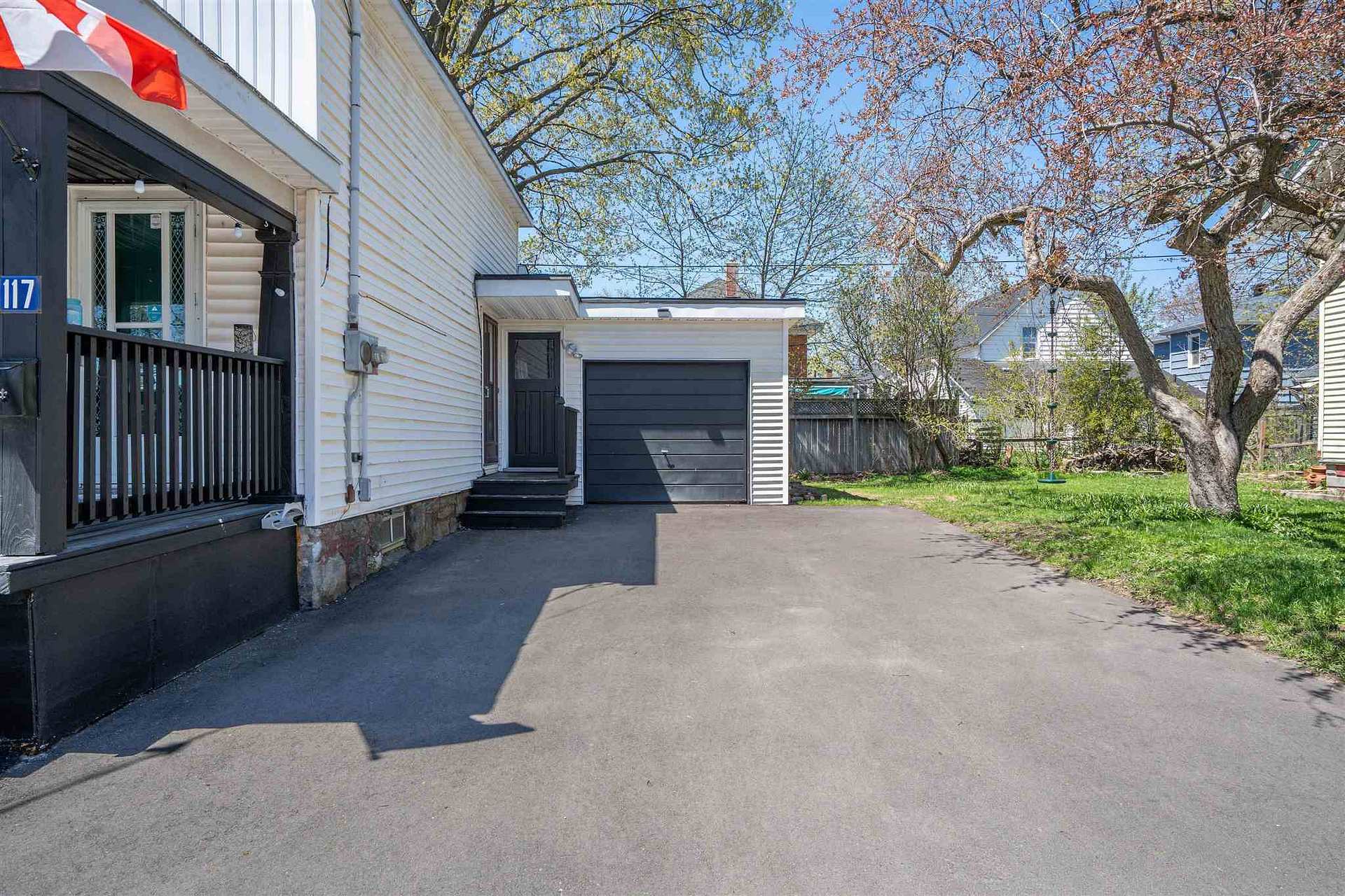 Photo 4 of 117 Biggings Avenue, Sault Ste Marie, Ward 2 — HOMEH