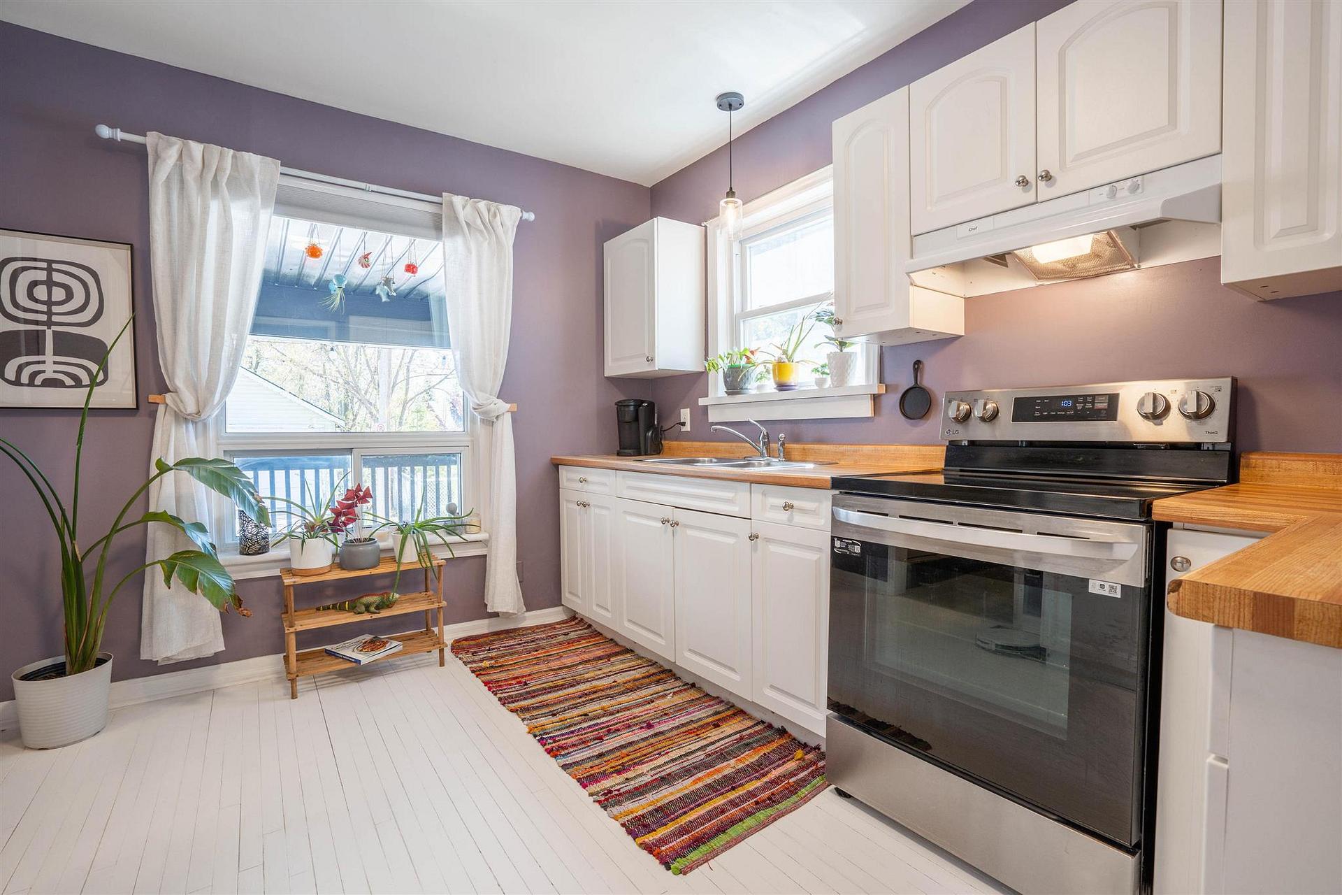 Photo 9 of 117 Biggings Avenue, Sault Ste Marie, Ward 2 — HOMEH