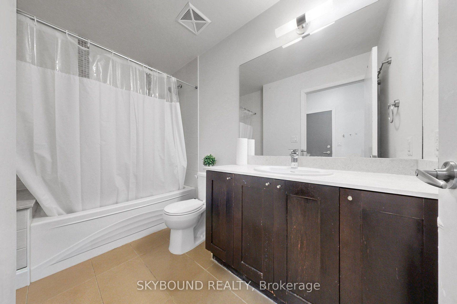 Photo 7 of Unit 214, 4070 Confederation Parkway, Mississauga, Creditview — HOMEH
