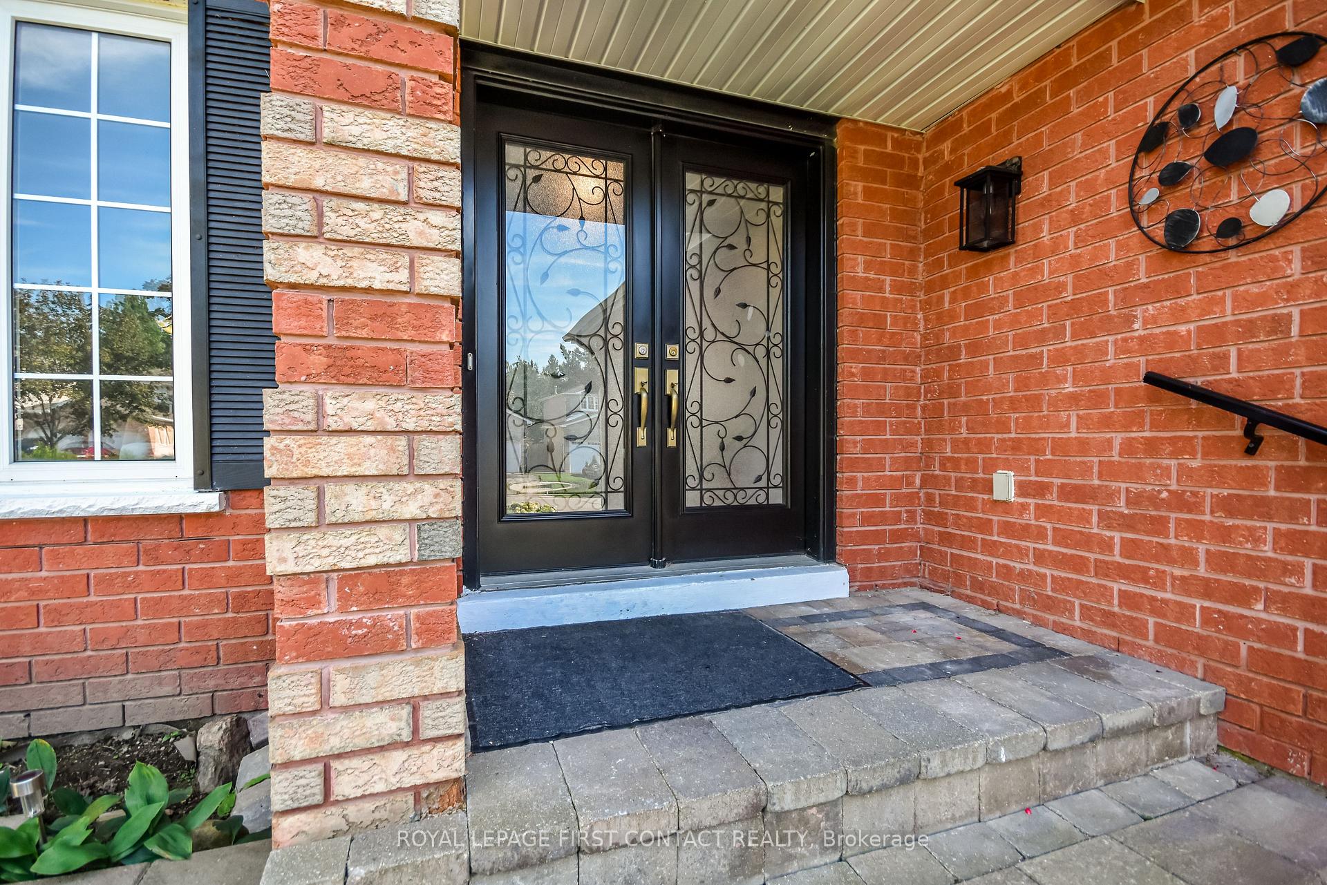 Photo 4 of 34 Bear Creek Drive, Barrie, Holly — HOMEH