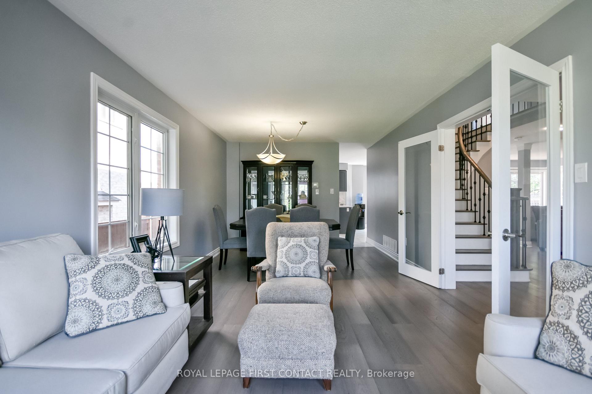 Photo 7 of 34 Bear Creek Drive, Barrie, Holly — HOMEH