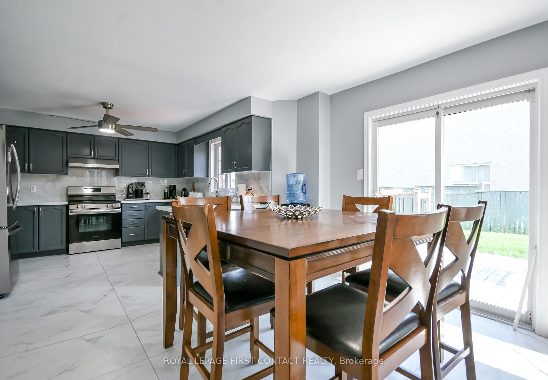 Photo 12 of 34 Bear Creek Drive, Barrie, Holly — HOMEH