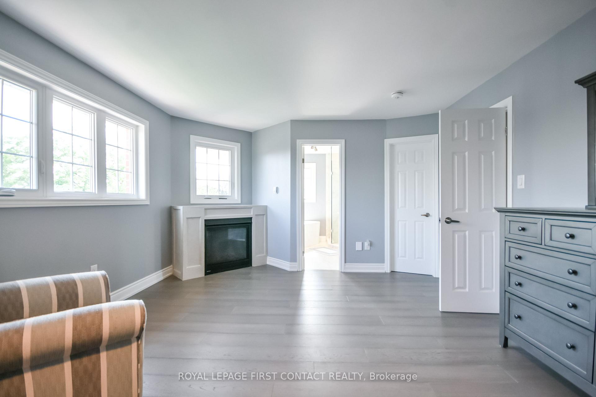 Photo 17 of 34 Bear Creek Drive, Barrie, Holly — HOMEH
