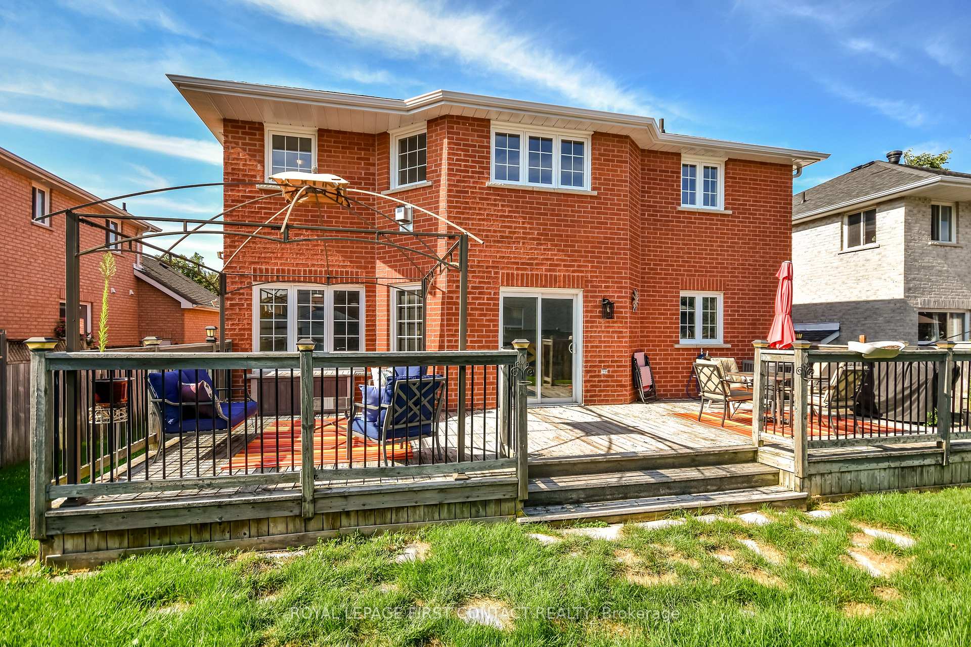 Photo 35 of 34 Bear Creek Drive, Barrie, Holly — HOMEH