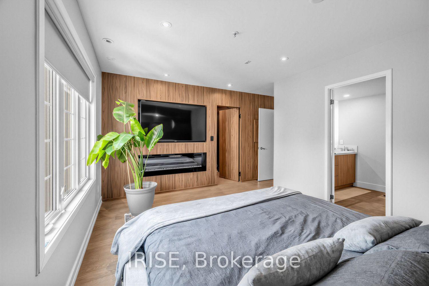 Photo 14 of Unit PH8, 539 Jarvis Street, Toronto, North St. James Town — HOMEH