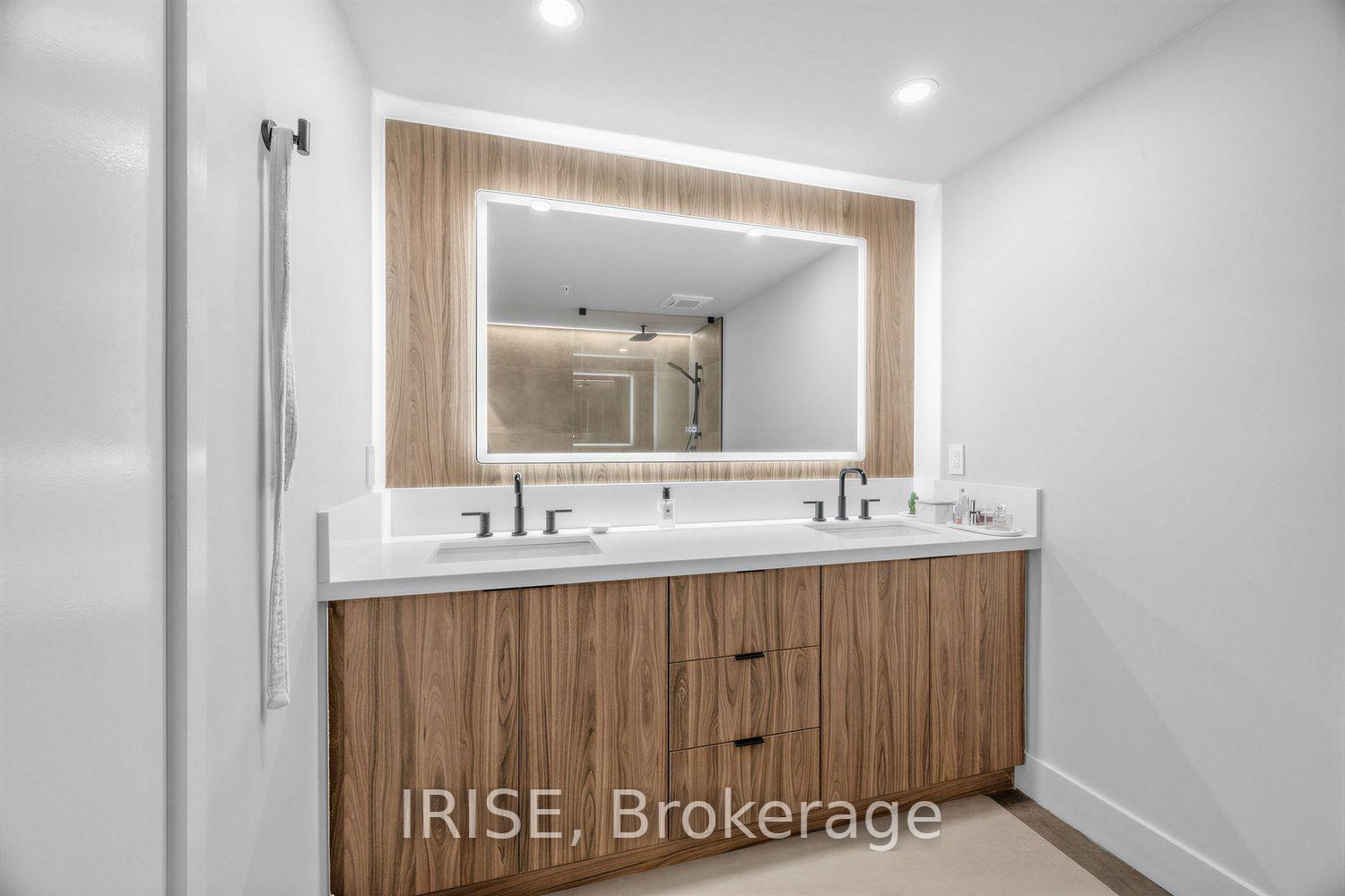 Photo 16 of Unit PH8, 539 Jarvis Street, Toronto, North St. James Town — HOMEH