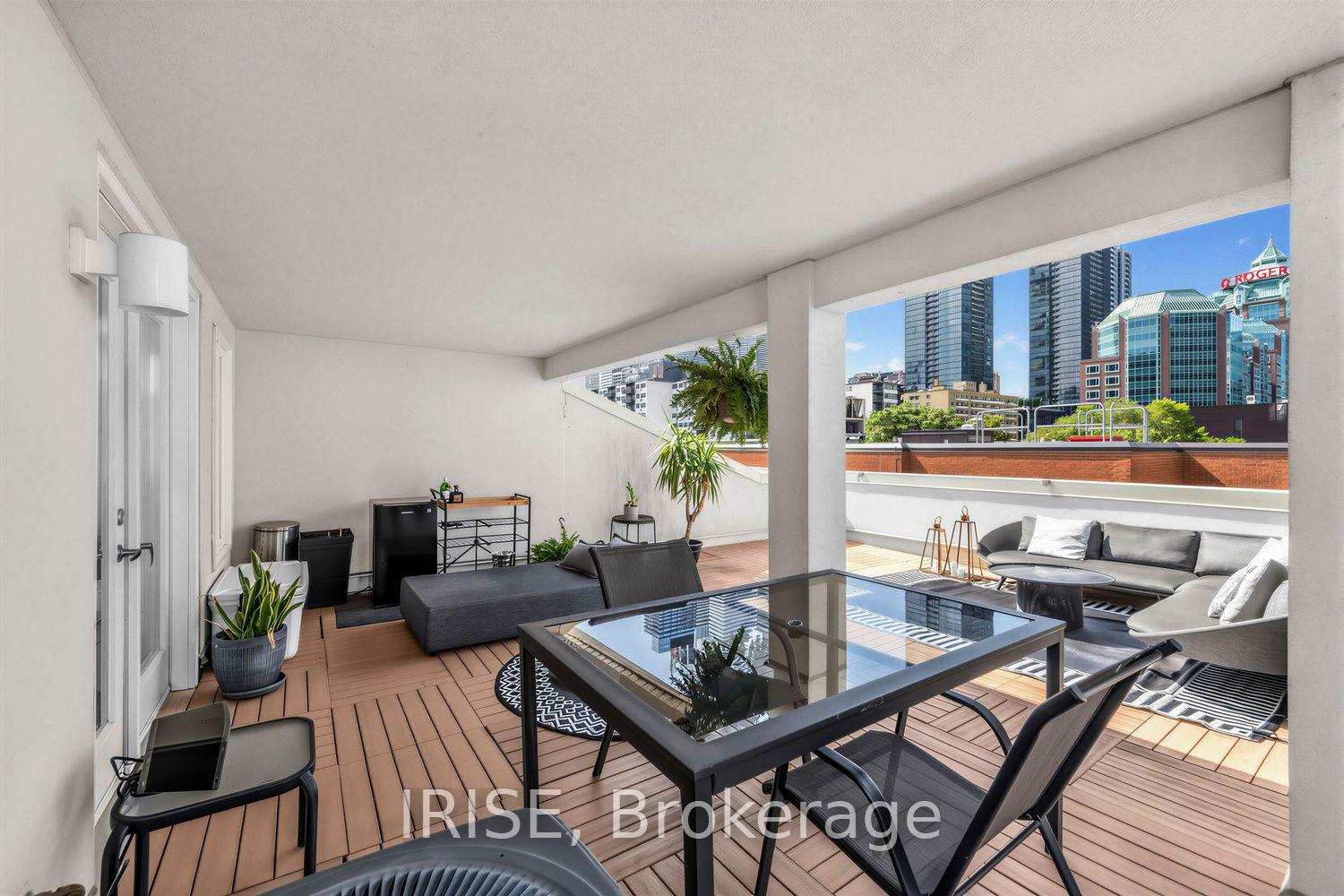 Photo 25 of Unit PH8, 539 Jarvis Street, Toronto, North St. James Town — HOMEH