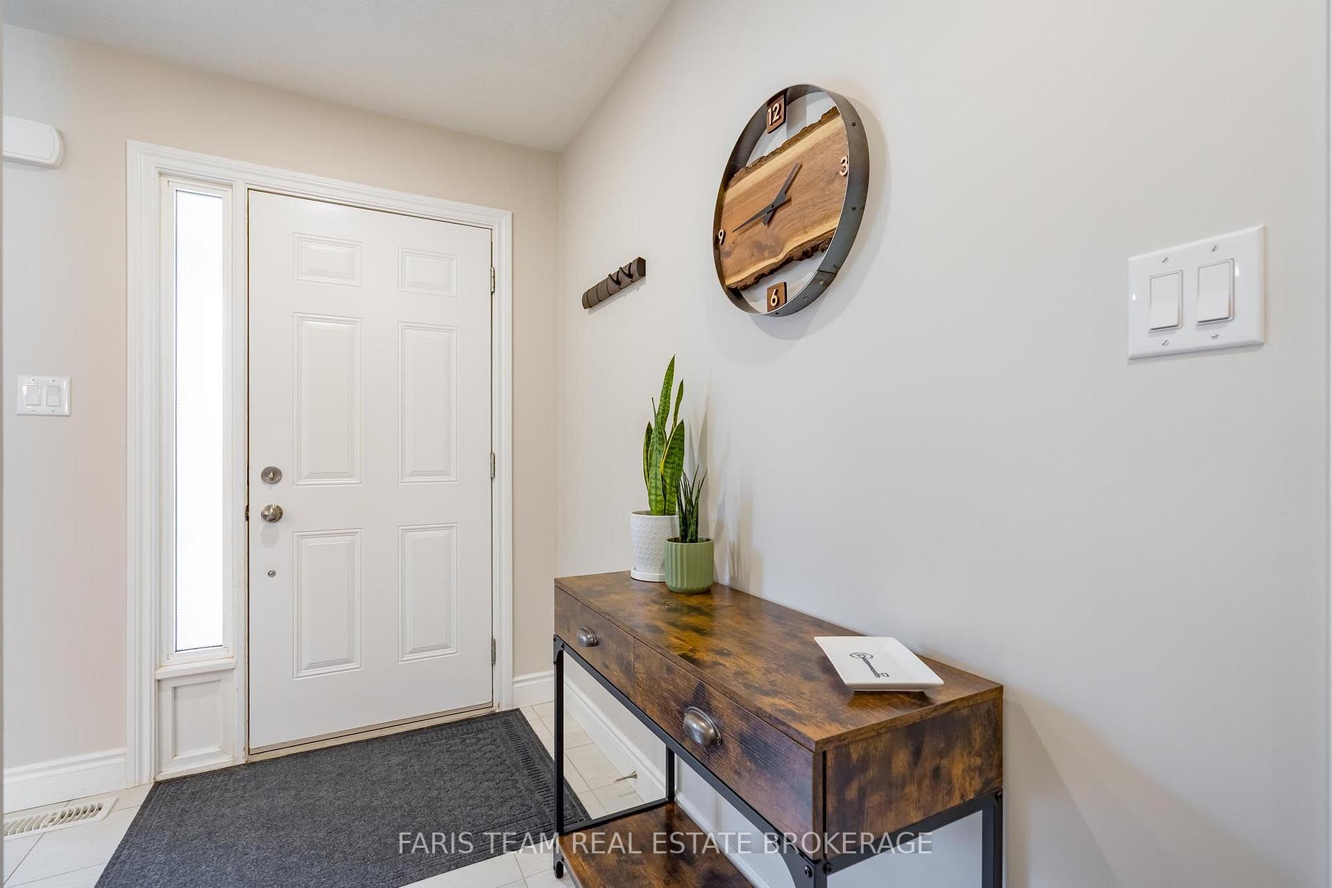 Photo 5 of 17 Hunter Avenue, Tay, Victoria Harbour — HOMEH