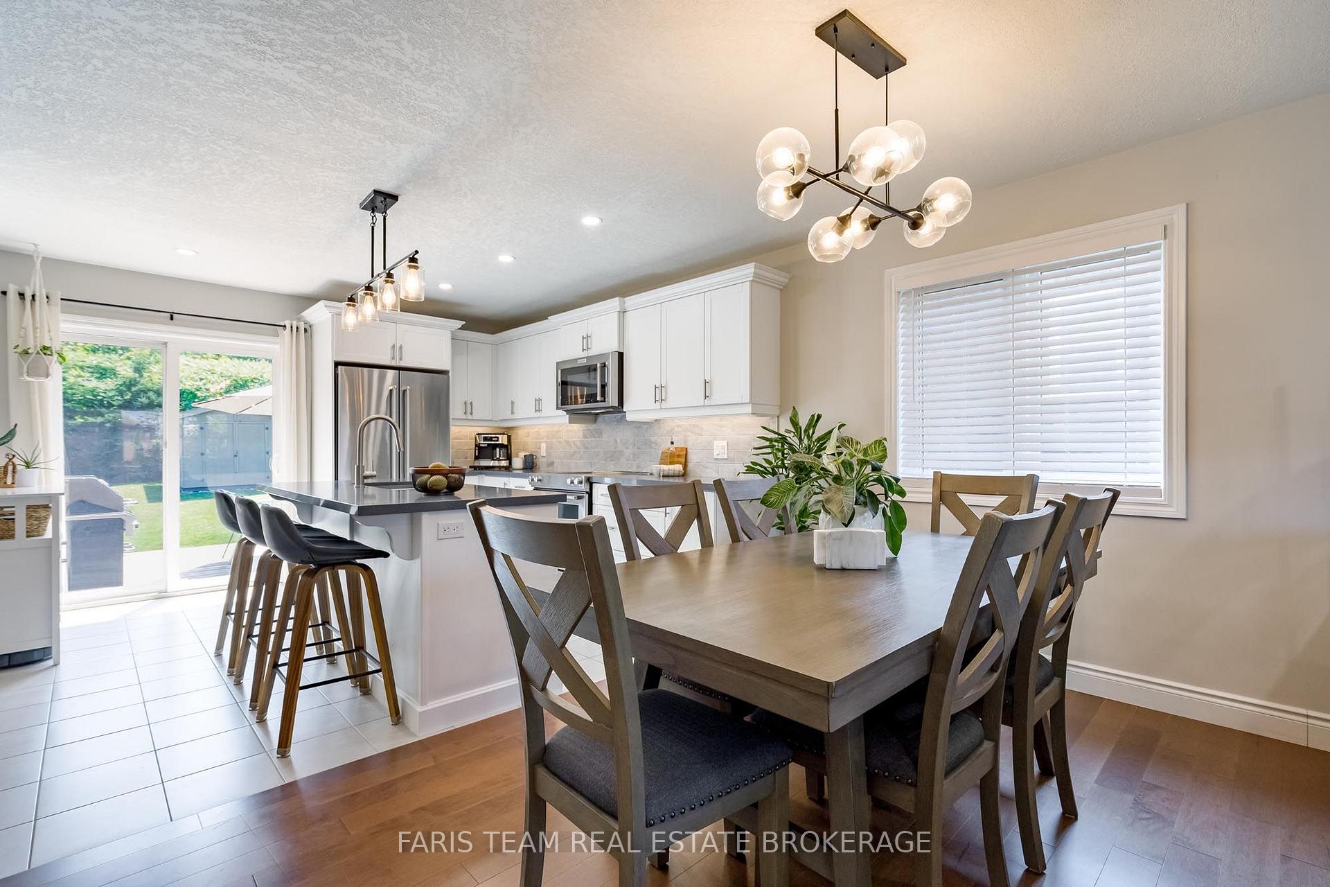 Photo 11 of 17 Hunter Avenue, Tay, Victoria Harbour — HOMEH