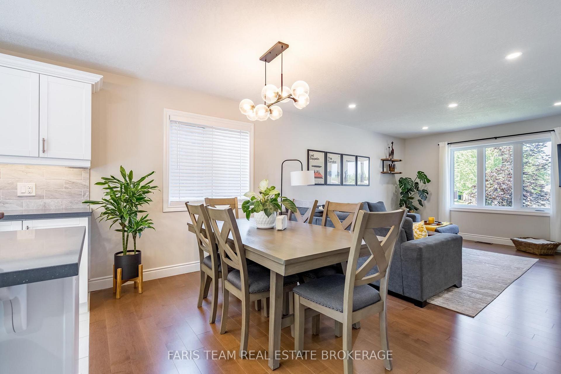 Photo 12 of 17 Hunter Avenue, Tay, Victoria Harbour — HOMEH