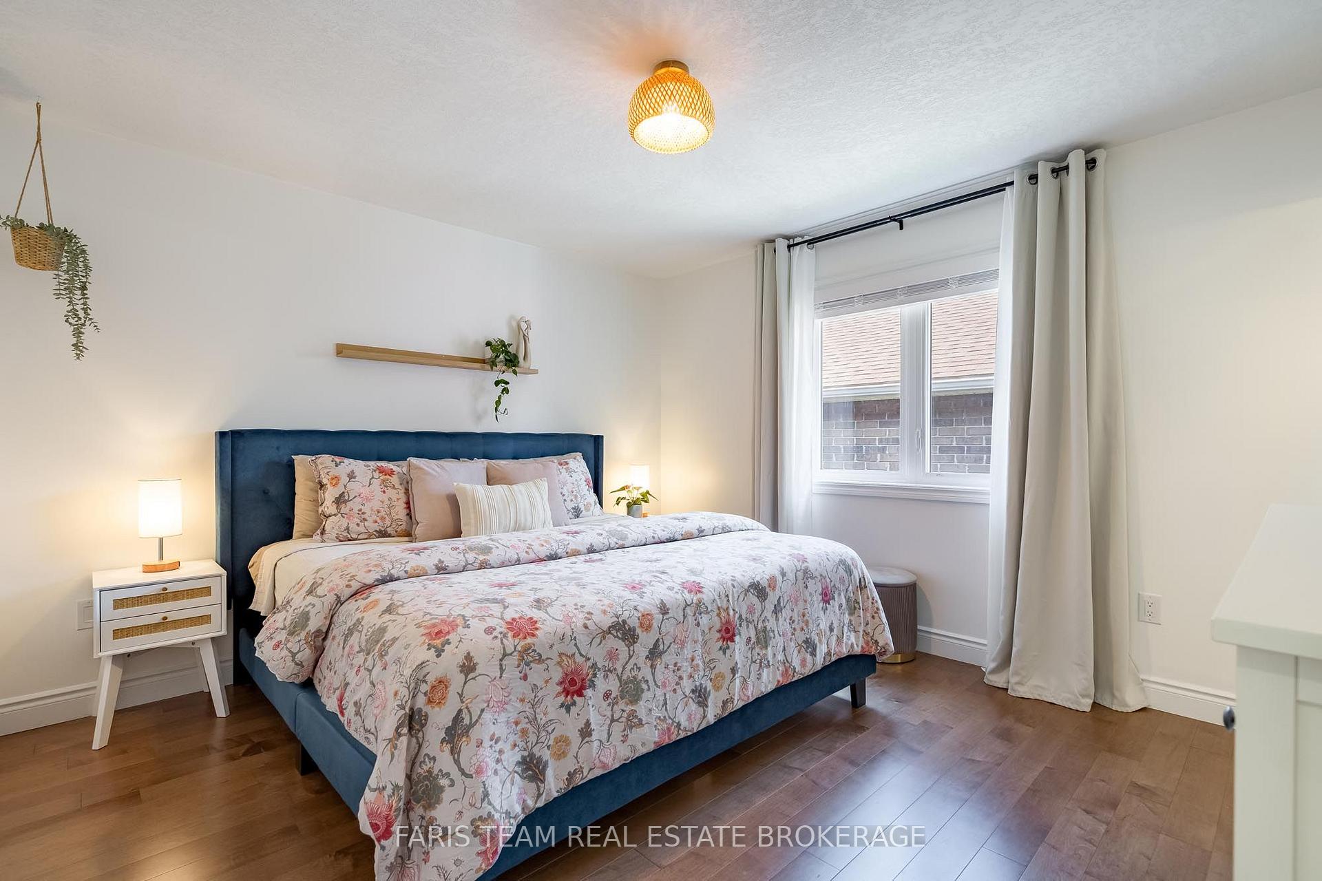 Photo 15 of 17 Hunter Avenue, Tay, Victoria Harbour — HOMEH