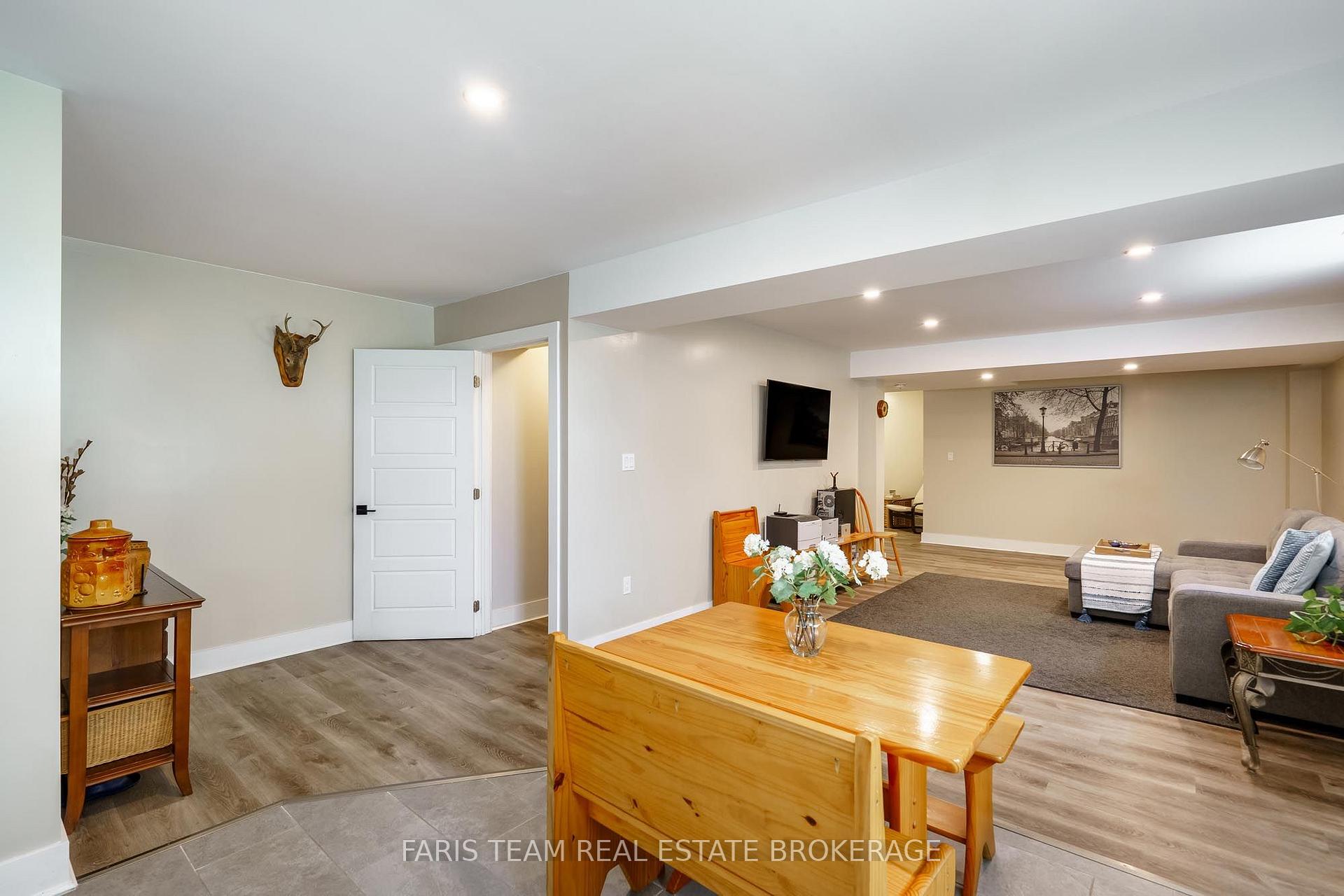 Photo 25 of 17 Hunter Avenue, Tay, Victoria Harbour — HOMEH