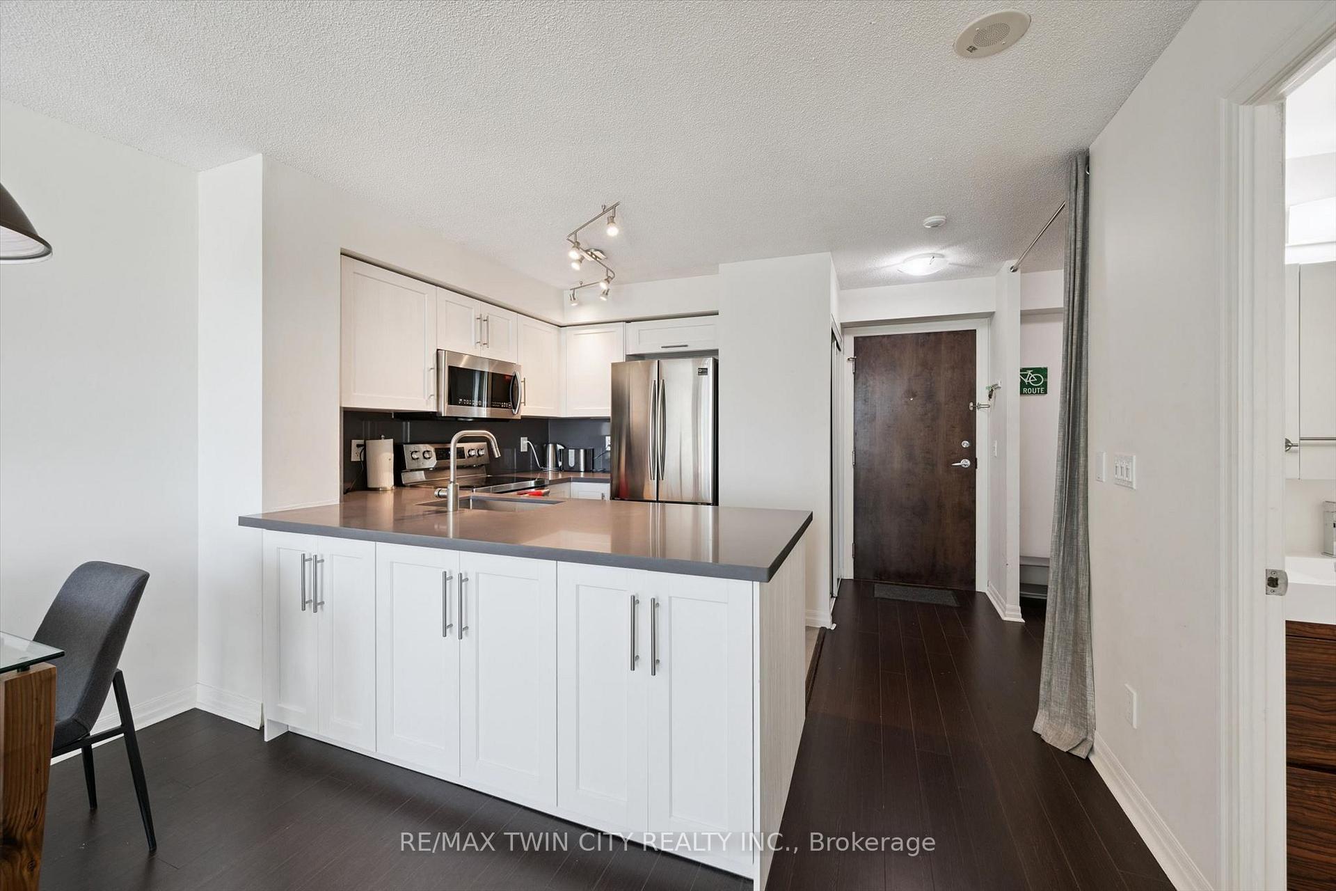 Photo 6 of Unit 1608, 16 Yonge Street, Toronto, Waterfront Communities — HOMEH