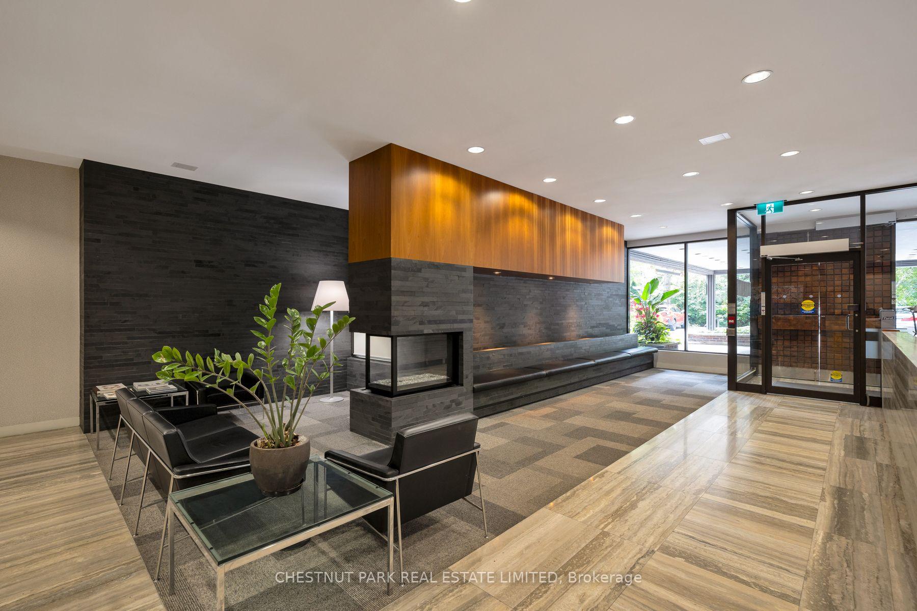 Photo 4 of Unit 207, 120 Rosedale Valley Road, Toronto, Rosedale-Moore Park — HOMEH