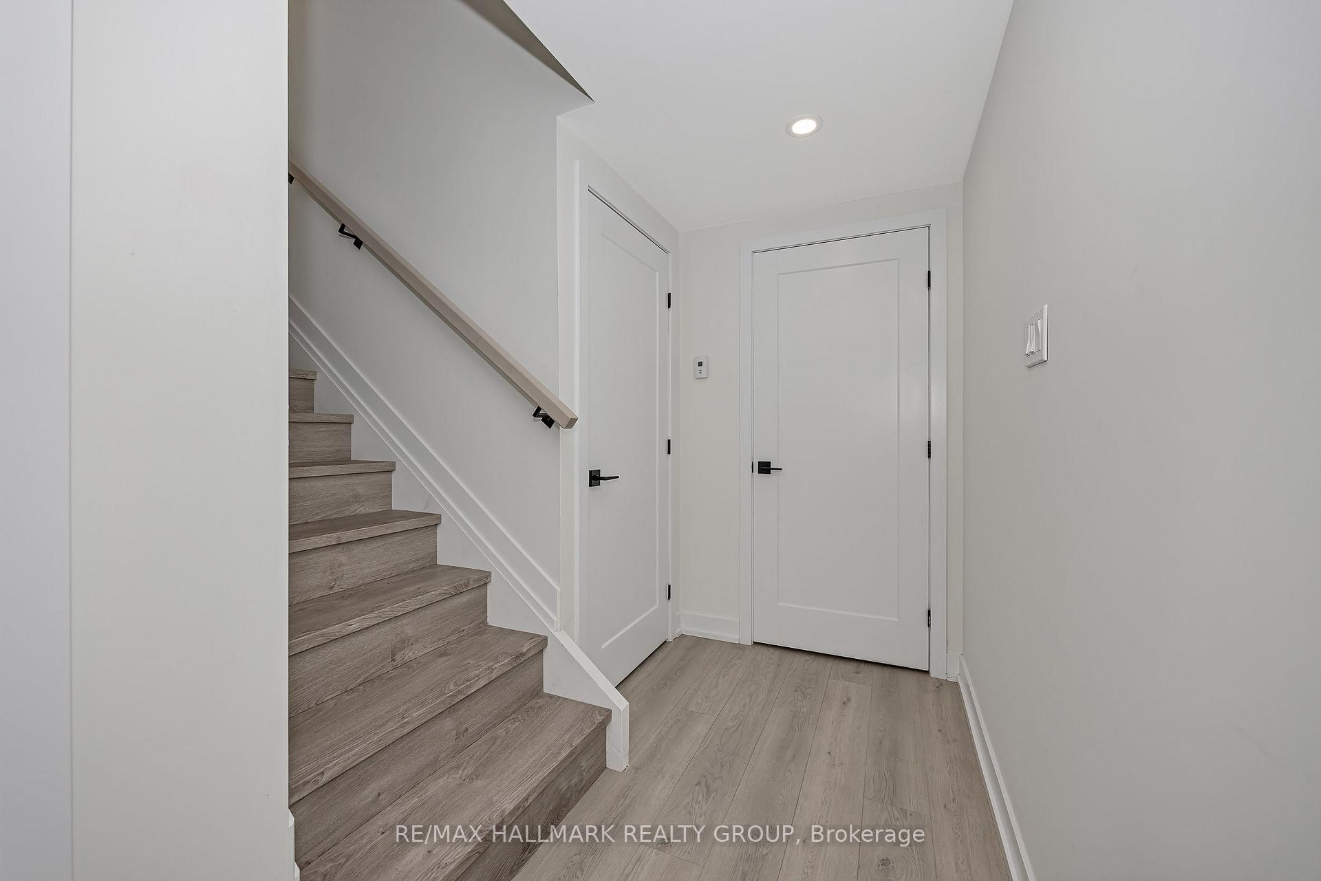 Photo 30 of 468 Mutual Street, Ottawa, Castle Heights — HOMEH