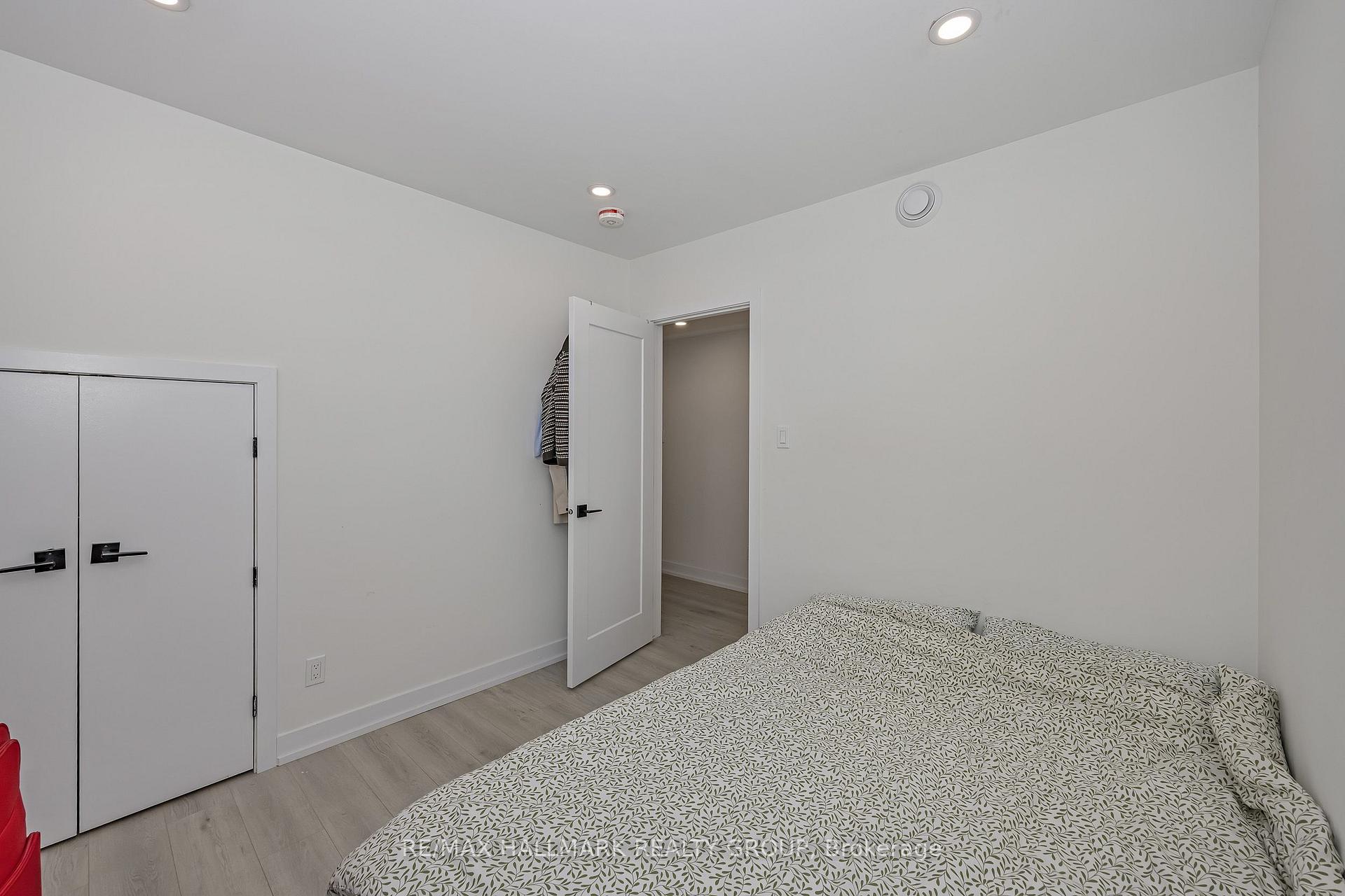 Photo 39 of 468 Mutual Street, Ottawa, Castle Heights — HOMEH