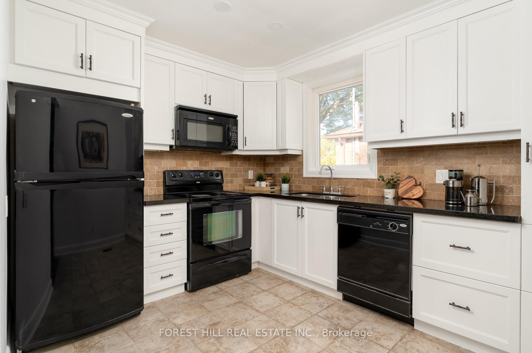 Photo 9 of 37 Cynthia Road, Toronto, Rockcliffe-Smythe — HOMEH