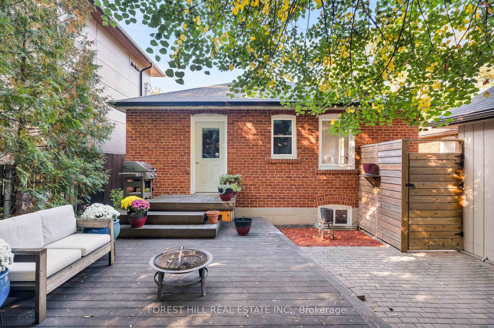 Photo 38 of 37 Cynthia Road, Toronto, Rockcliffe-Smythe — HOMEH
