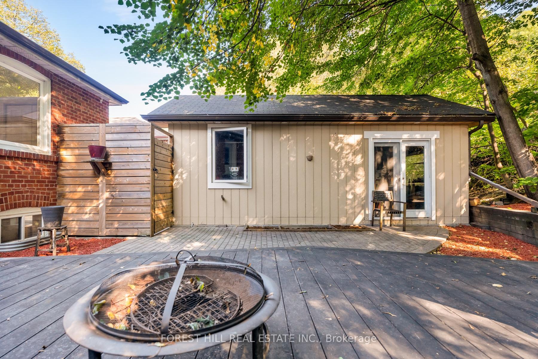 Photo 40 of 37 Cynthia Road, Toronto, Rockcliffe-Smythe — HOMEH