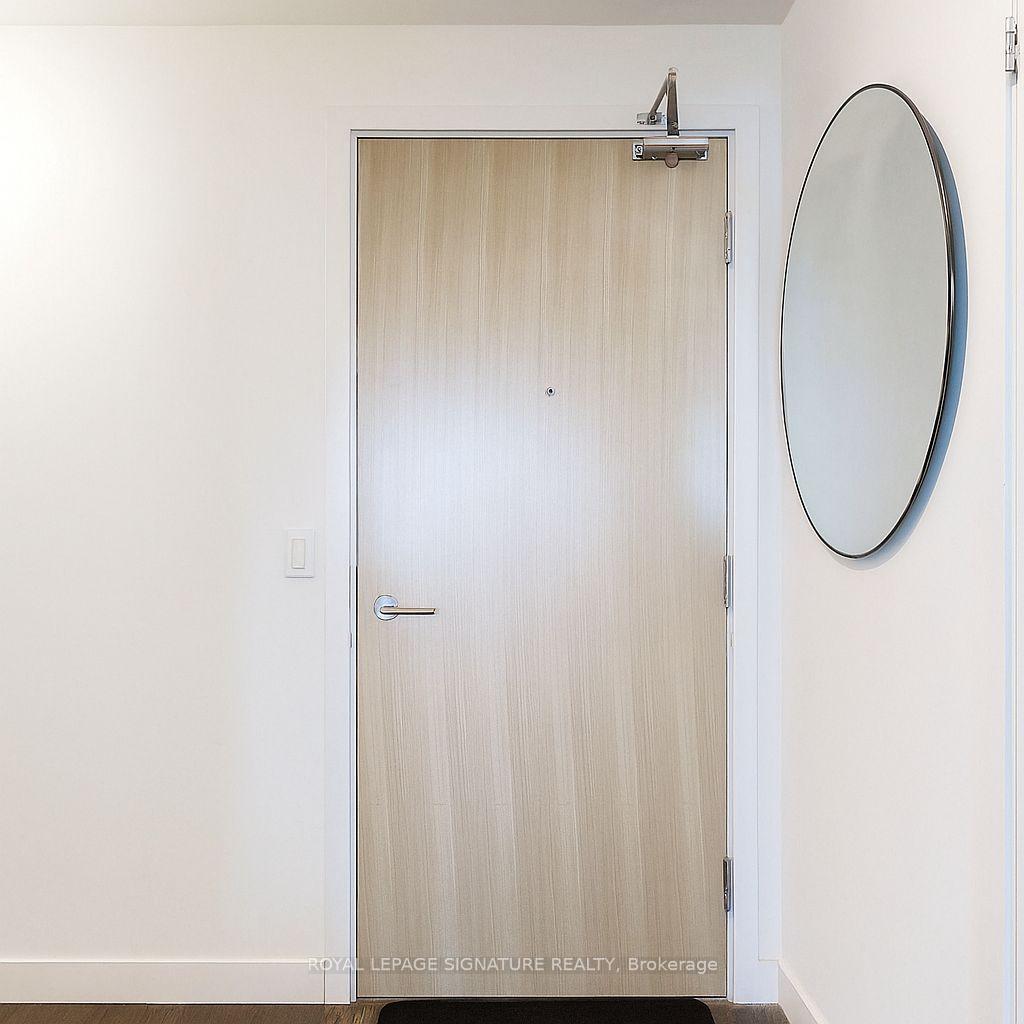 Photo 8 of Unit 1004, 111 Bathurst Street, Toronto, Waterfront Communities — HOMEH