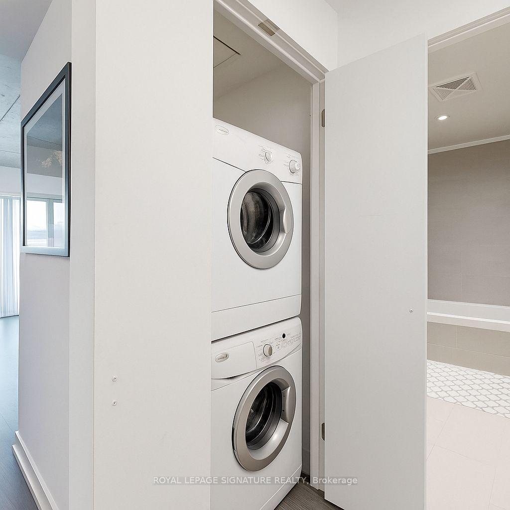 Photo 9 of Unit 1004, 111 Bathurst Street, Toronto, Waterfront Communities — HOMEH