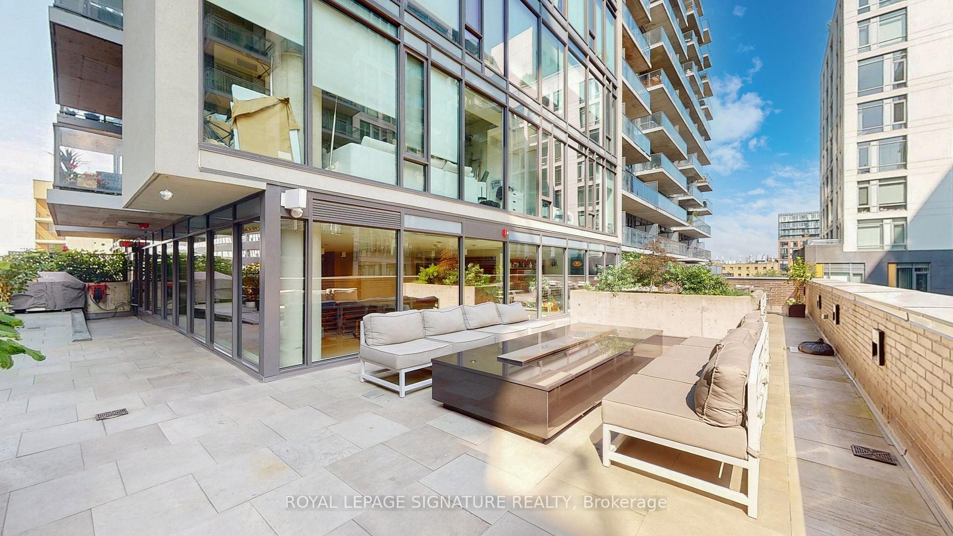 Photo 17 of Unit 1004, 111 Bathurst Street, Toronto, Waterfront Communities — HOMEH