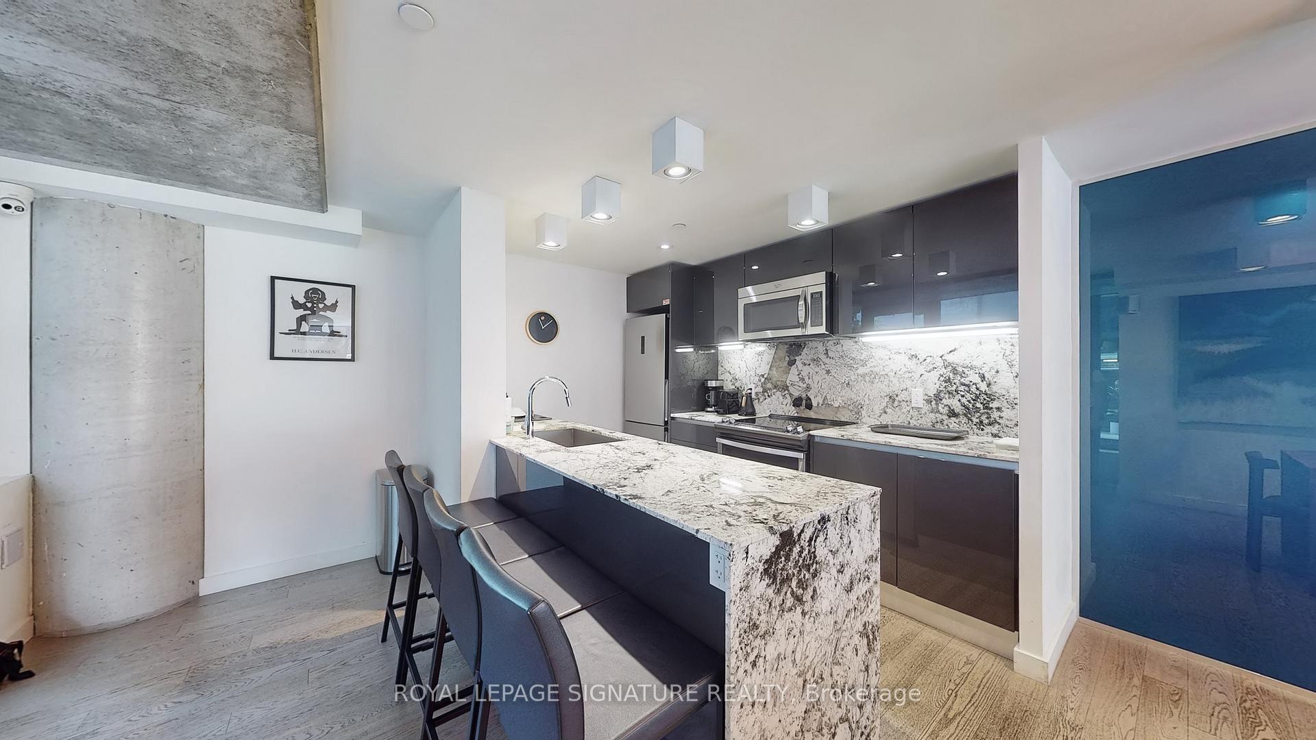 Photo 19 of Unit 1004, 111 Bathurst Street, Toronto, Waterfront Communities — HOMEH