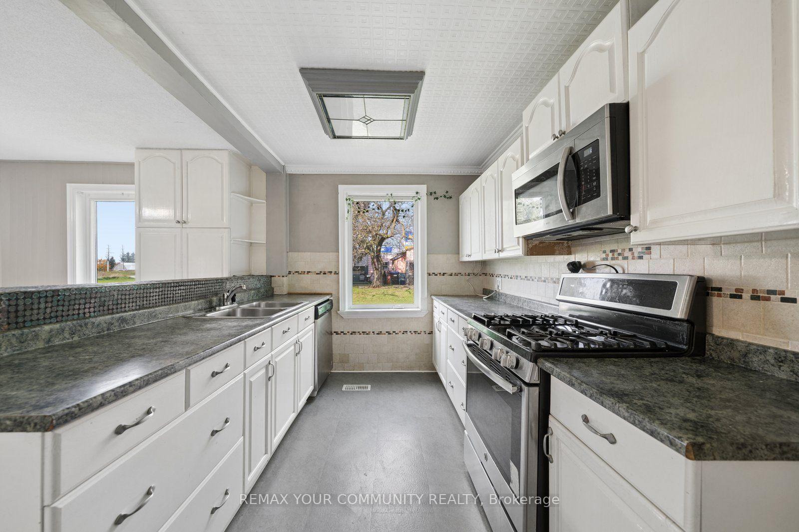 Photo 13 of 5440 Yonge Street, Innisfil, Gilford — HOMEH