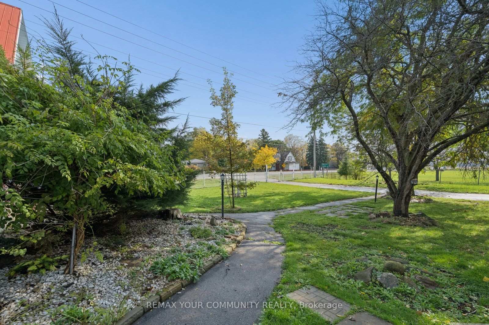 Photo 50 of 5440 Yonge Street, Innisfil, Gilford — HOMEH