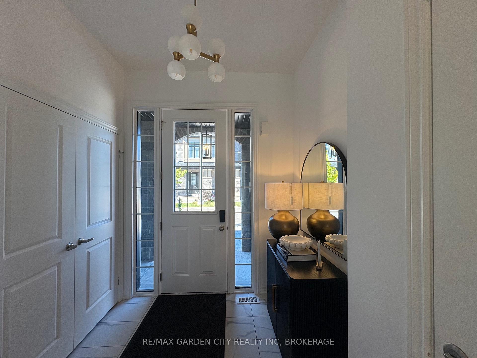 Photo 6 of 7460 Baycrest, Niagara Falls, Oldfield — HOMEH