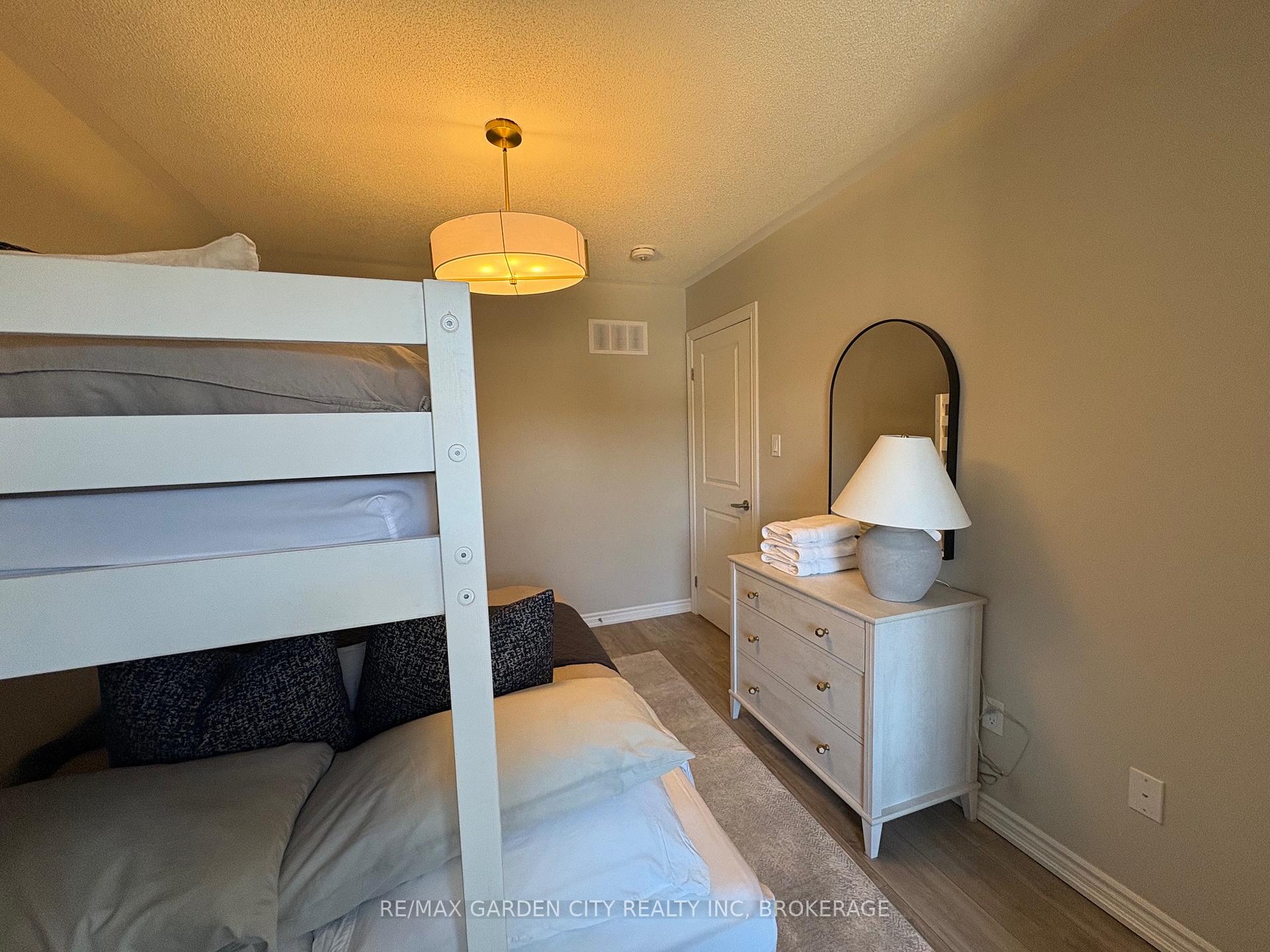 Photo 31 of 7460 Baycrest, Niagara Falls, Oldfield — HOMEH
