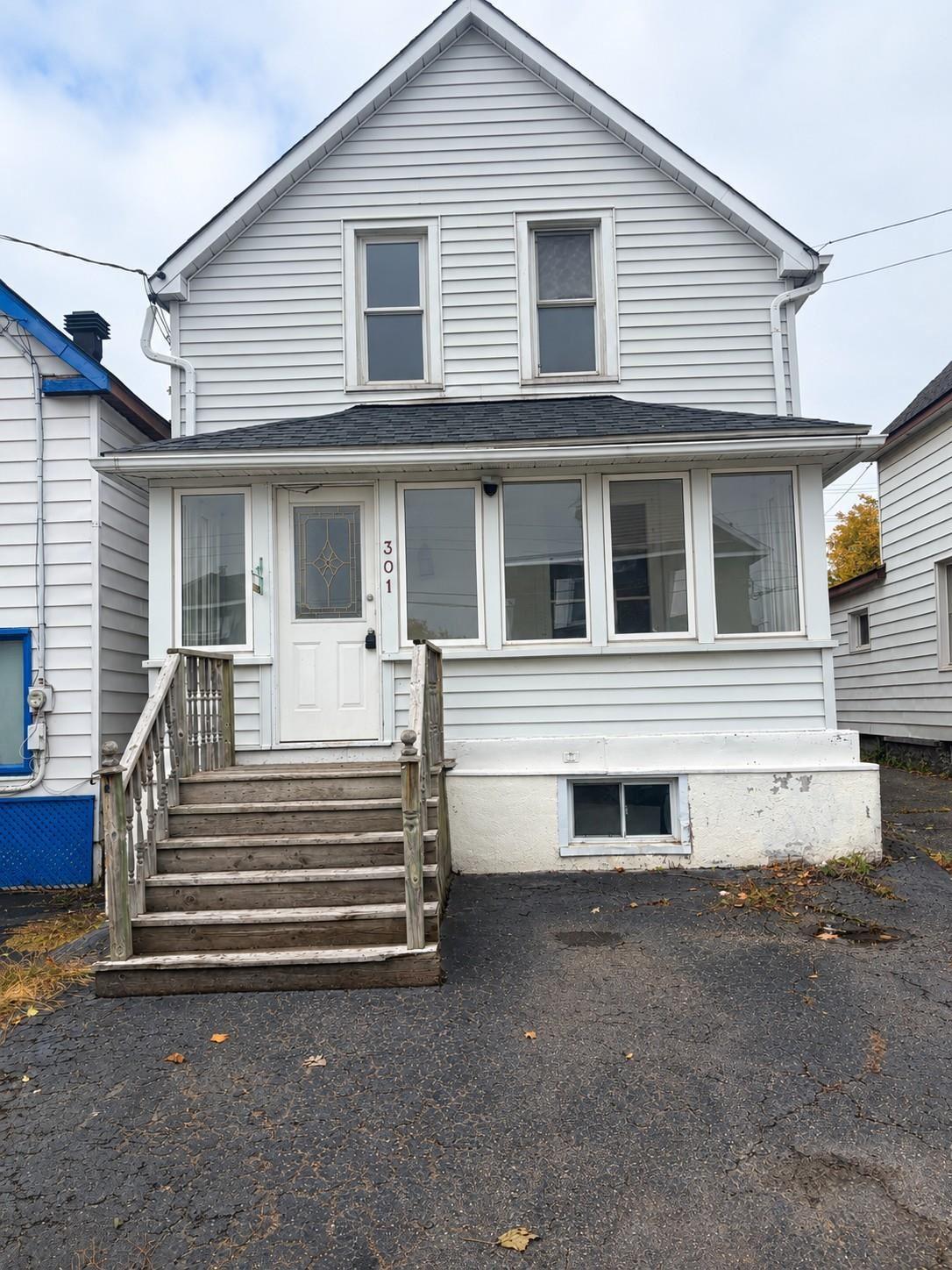 Photo of 301 Beverley Street