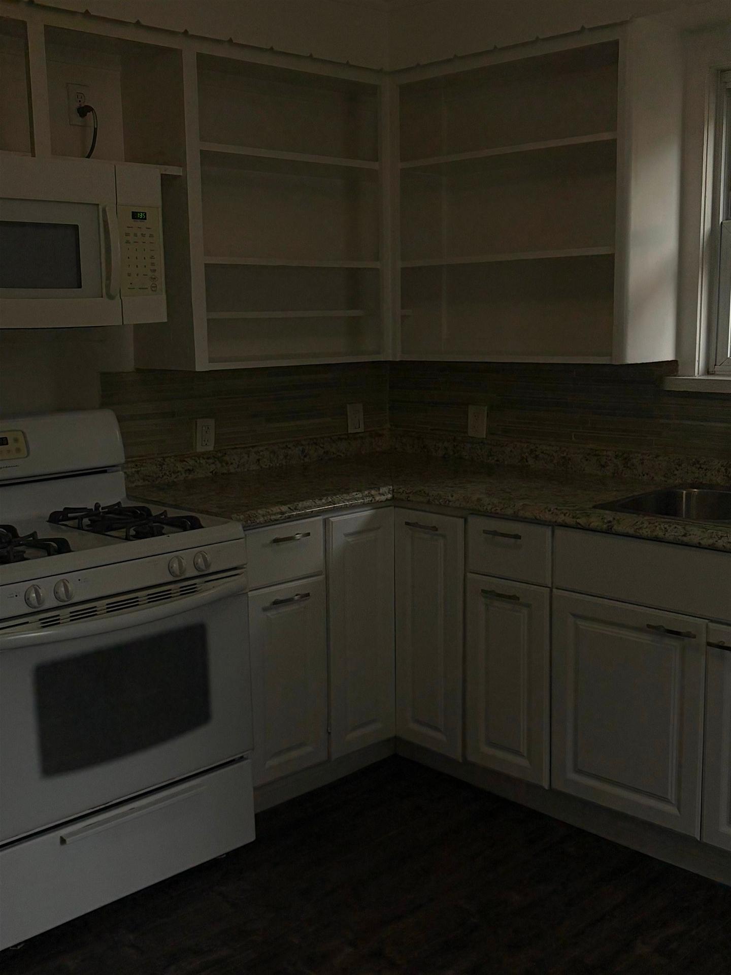 Photo 3 of 301 Beverley Street, Sault Ste Marie, Ward 4 — HOMEH