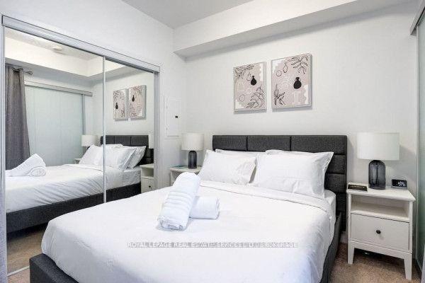 Photo 5 of Unit 1101, 14 York Street, Toronto, Waterfront Communities — HOMEH