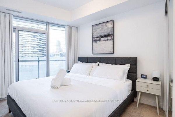 Photo 6 of Unit 1101, 14 York Street, Toronto, Waterfront Communities — HOMEH
