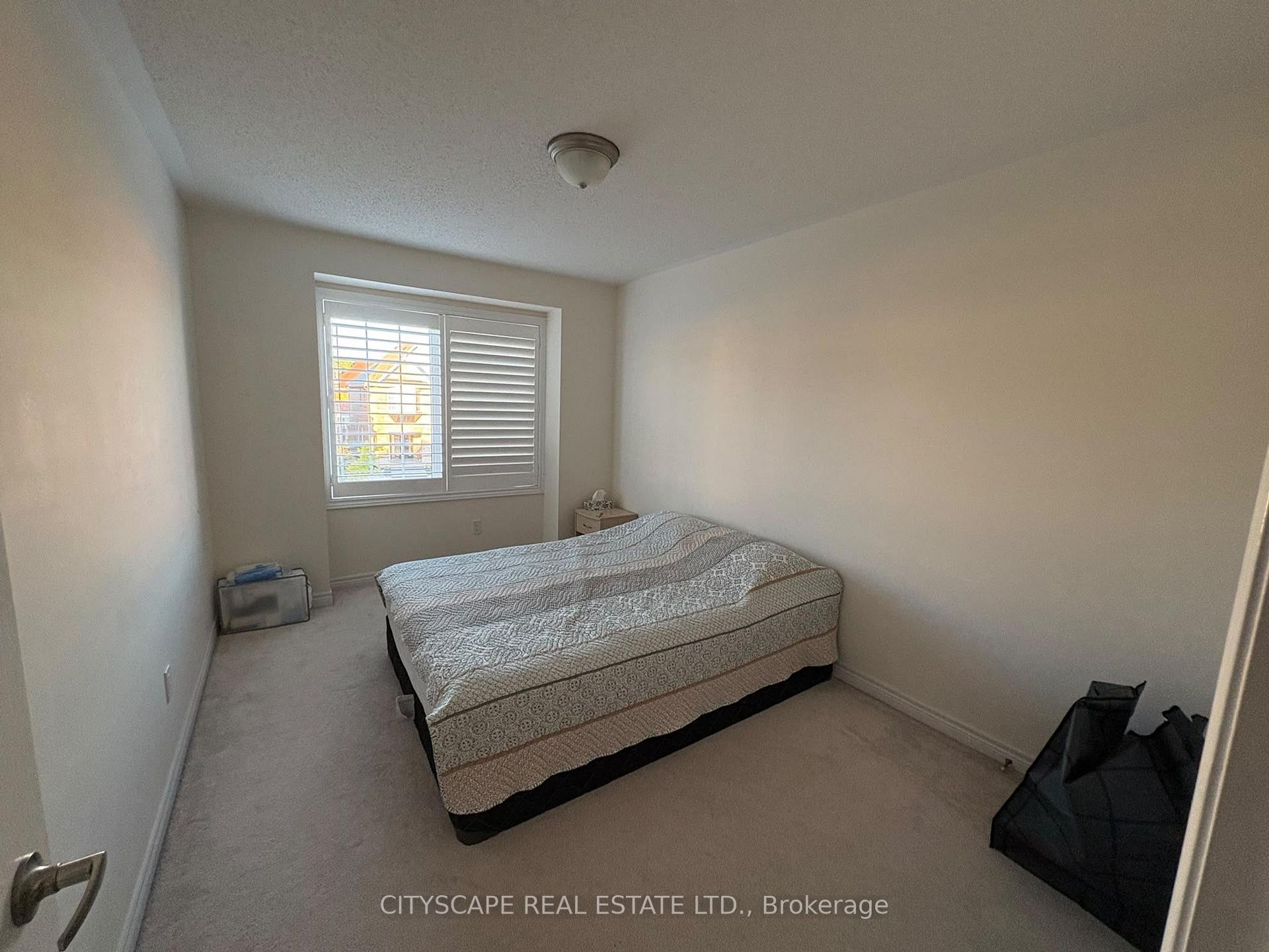 Photo 19 of 138 Sky Harbour Drive, Brampton, Brampton West — HOMEH