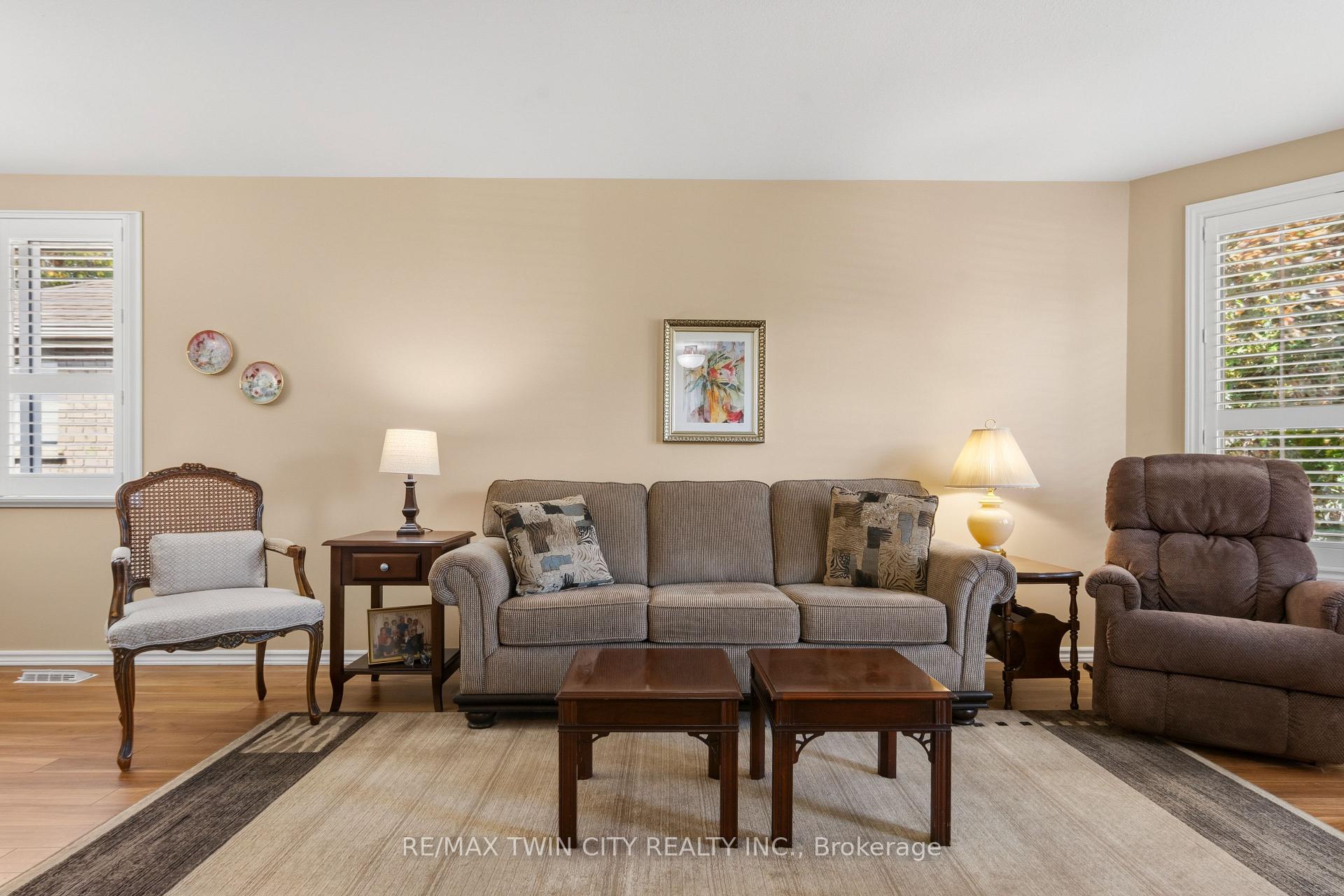 Photo 7 of 9 Nixon Avenue, Brant, Paris — HOMEH